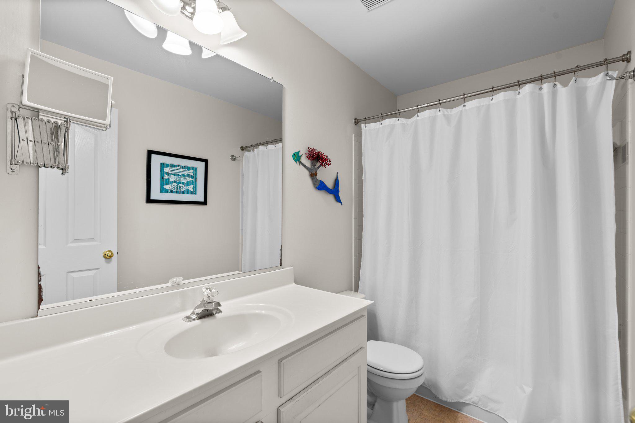 KINGSVIEW VILLAGE - Residential