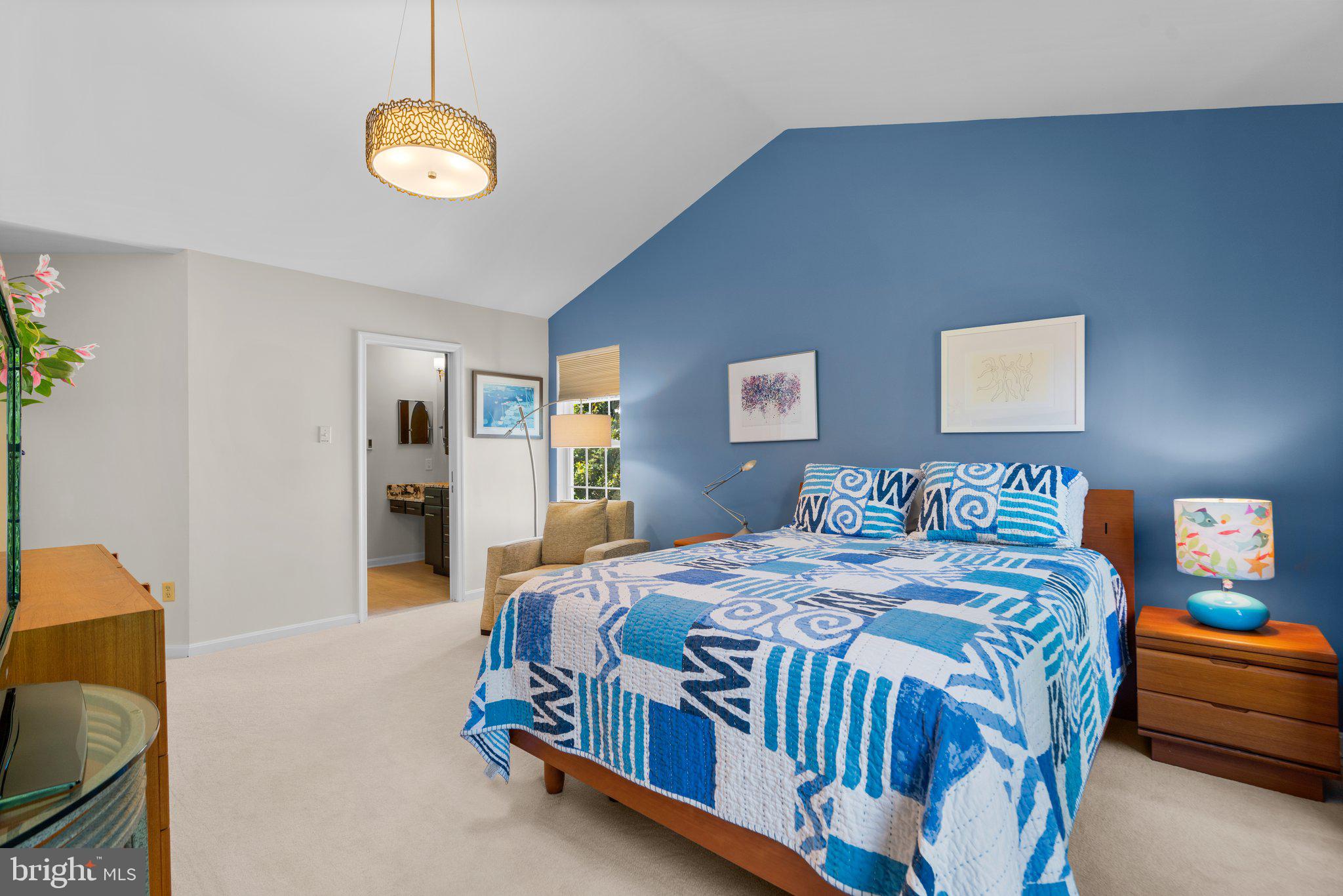 KINGSVIEW VILLAGE - Residential