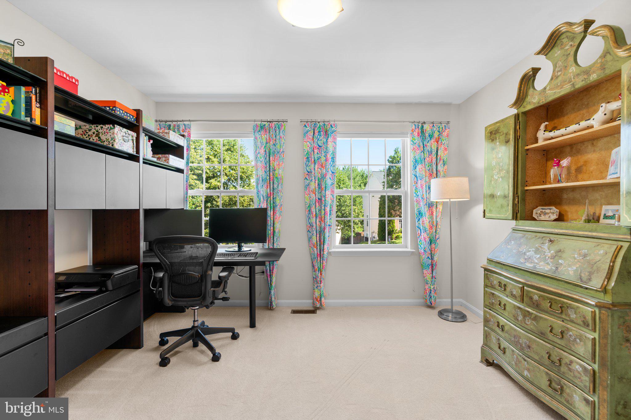 KINGSVIEW VILLAGE - Residential