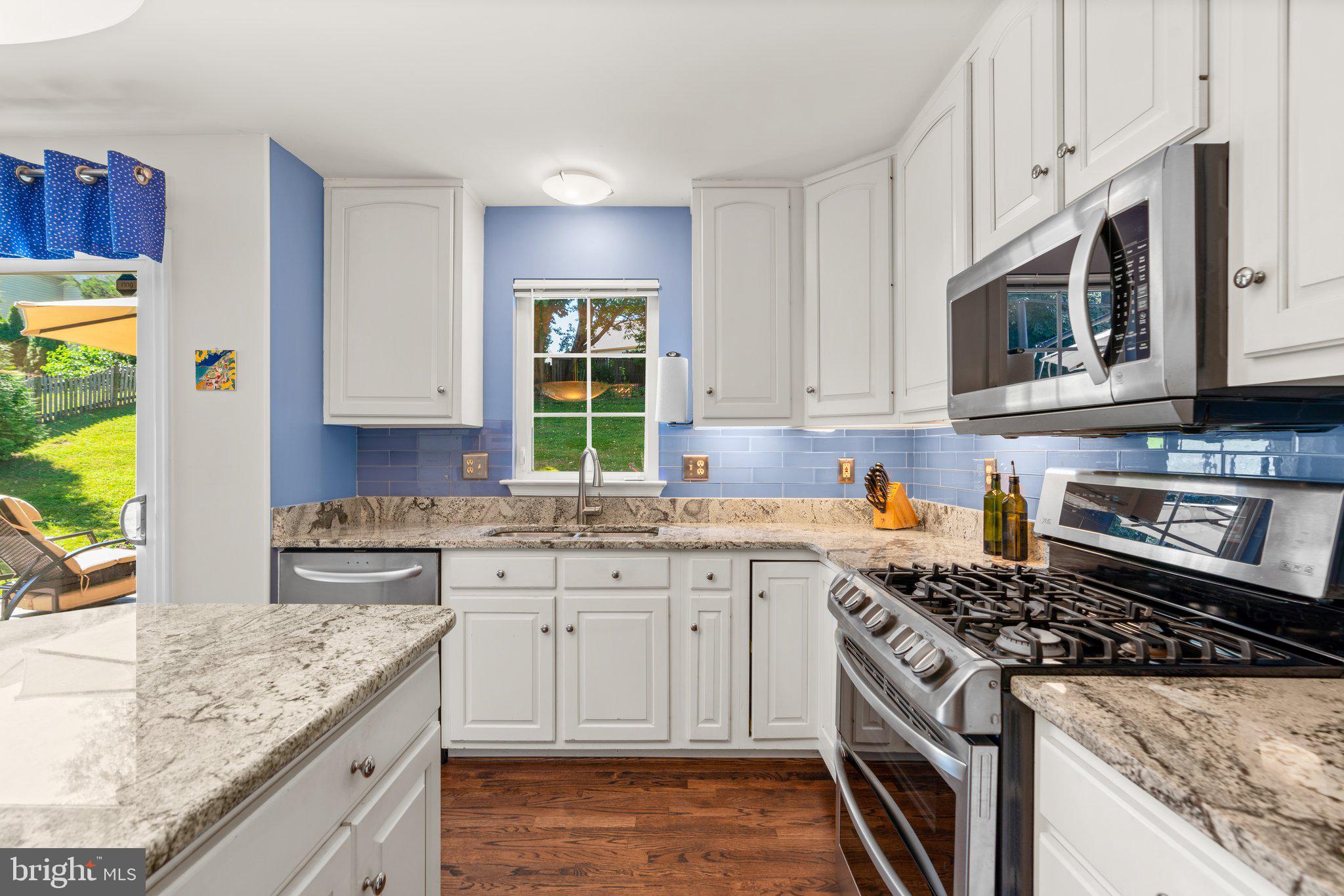 KINGSVIEW VILLAGE - Residential