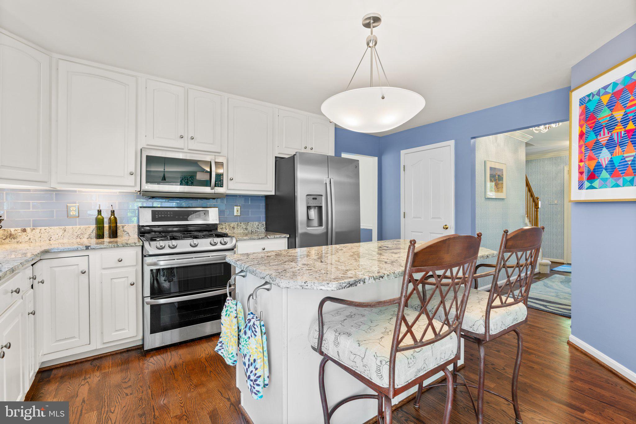 KINGSVIEW VILLAGE - Residential