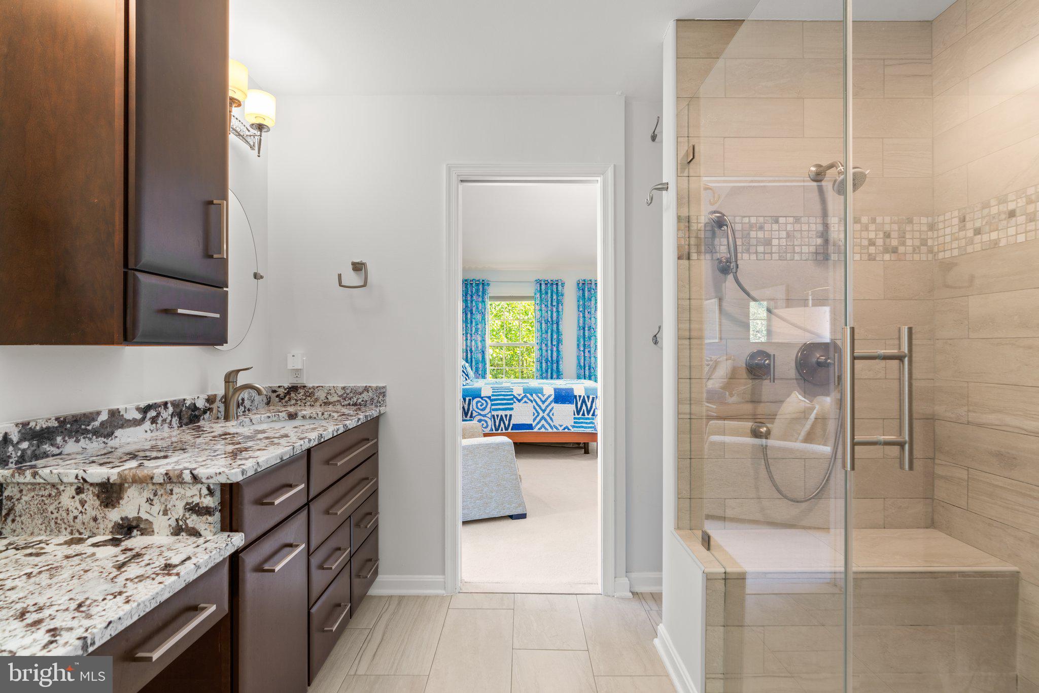 KINGSVIEW VILLAGE - Residential