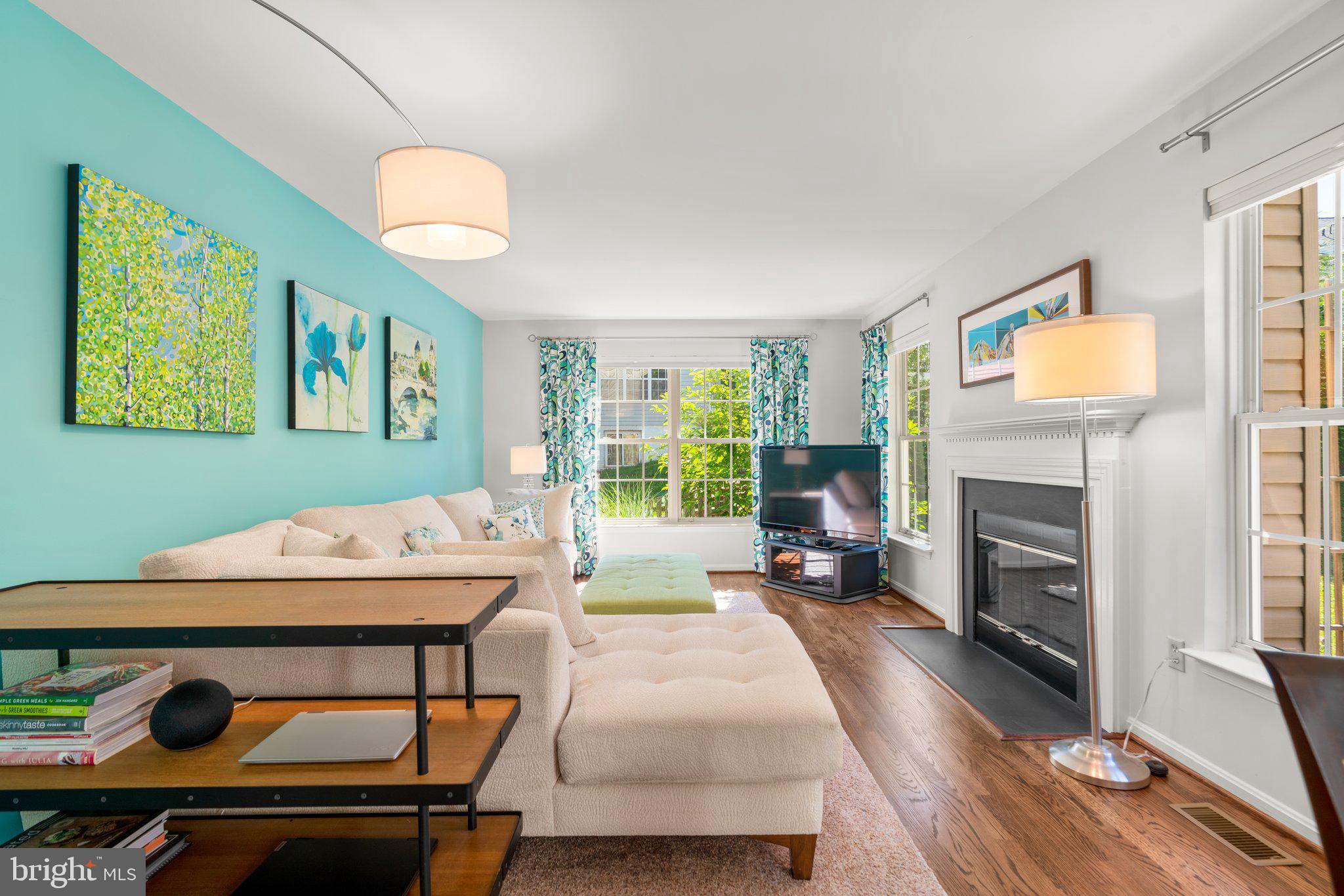 KINGSVIEW VILLAGE - Residential