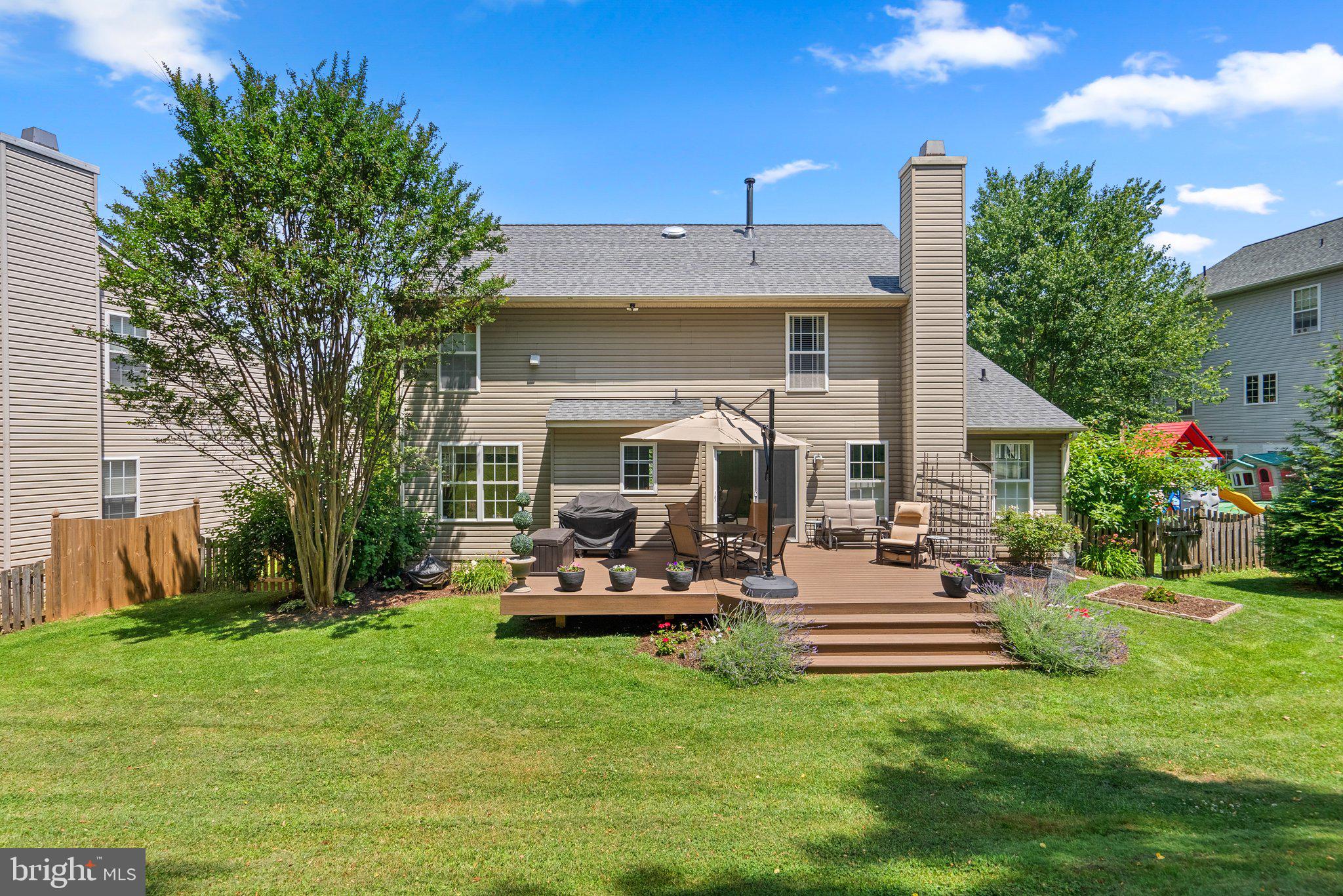 KINGSVIEW VILLAGE - Residential