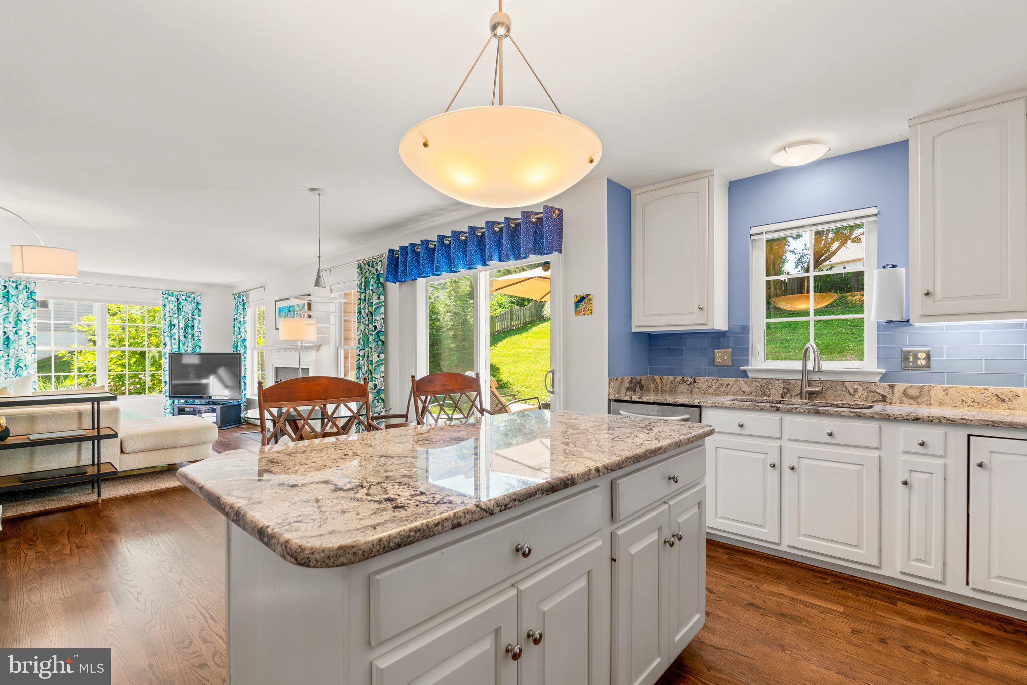 KINGSVIEW VILLAGE - Residential