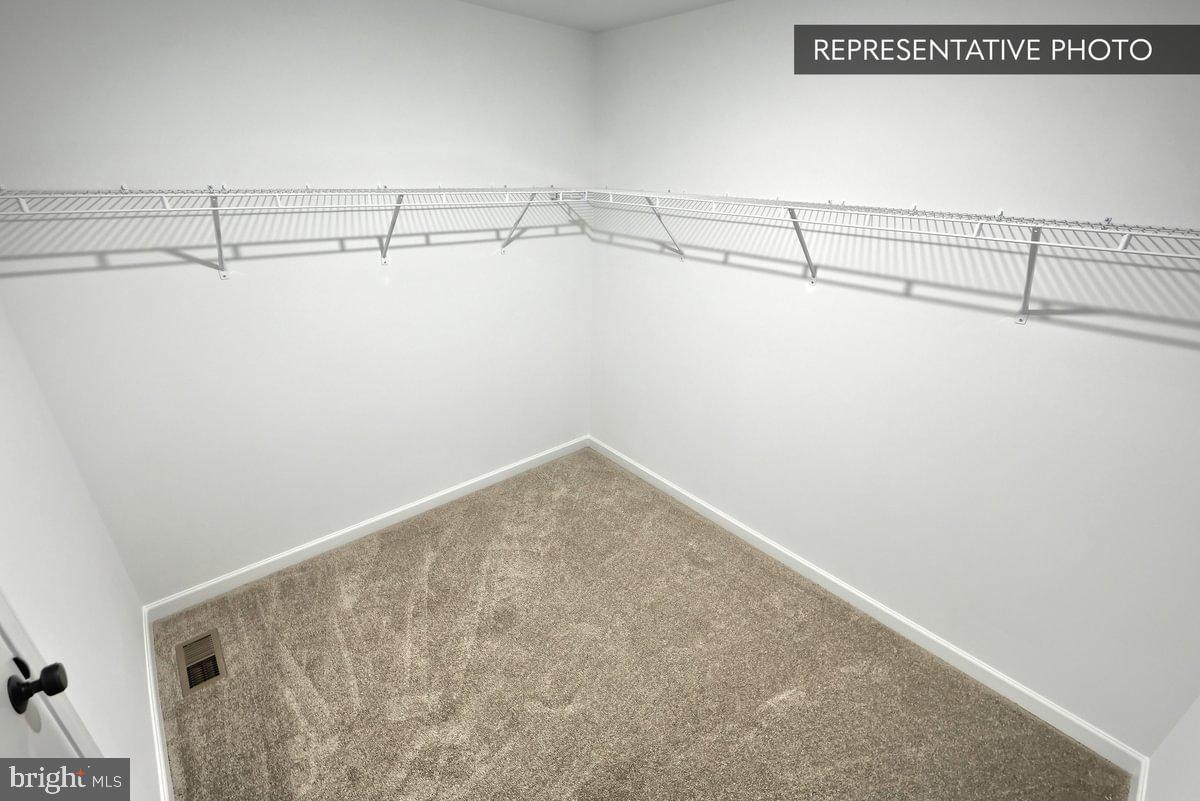 HICKORY POINTE - Residential