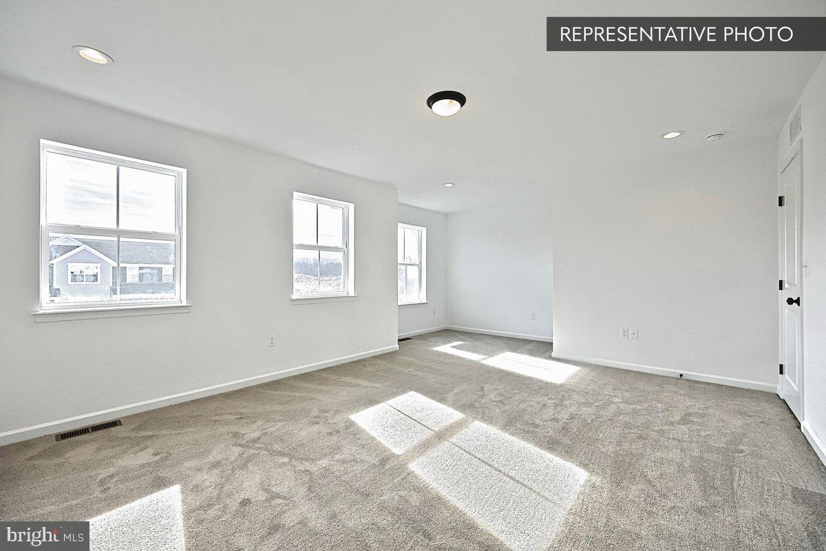 HICKORY POINTE - Residential