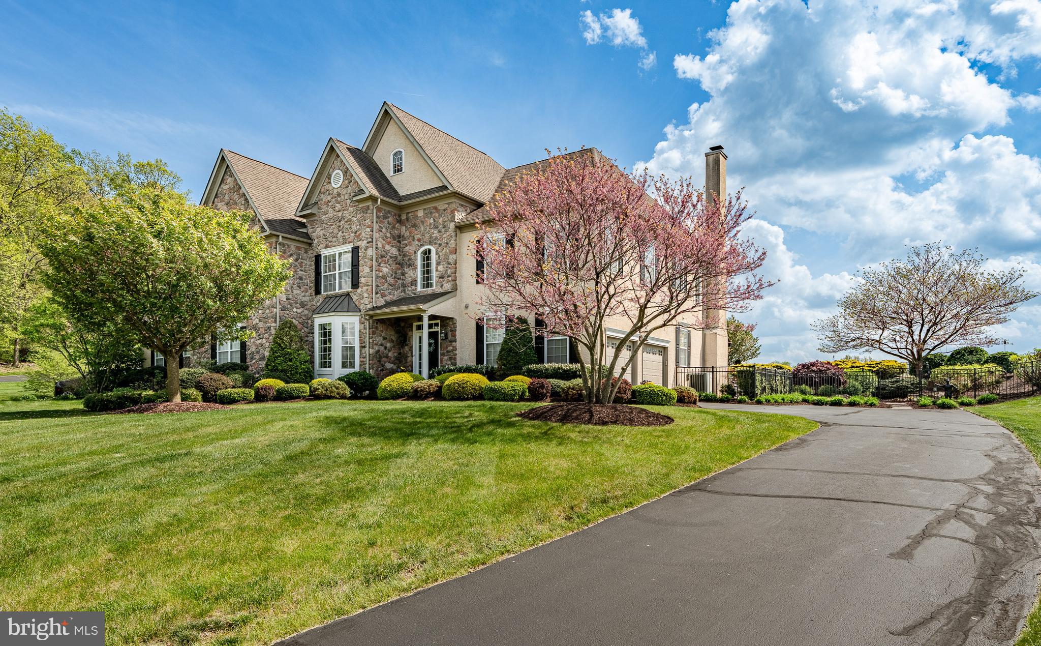 319 IRONSTONE LANE