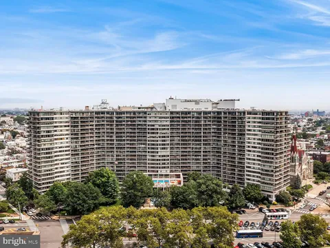 2401 Pennsylvania Avenue Unit 20B26, Philadelphia, PA MLS: PAPH2480948