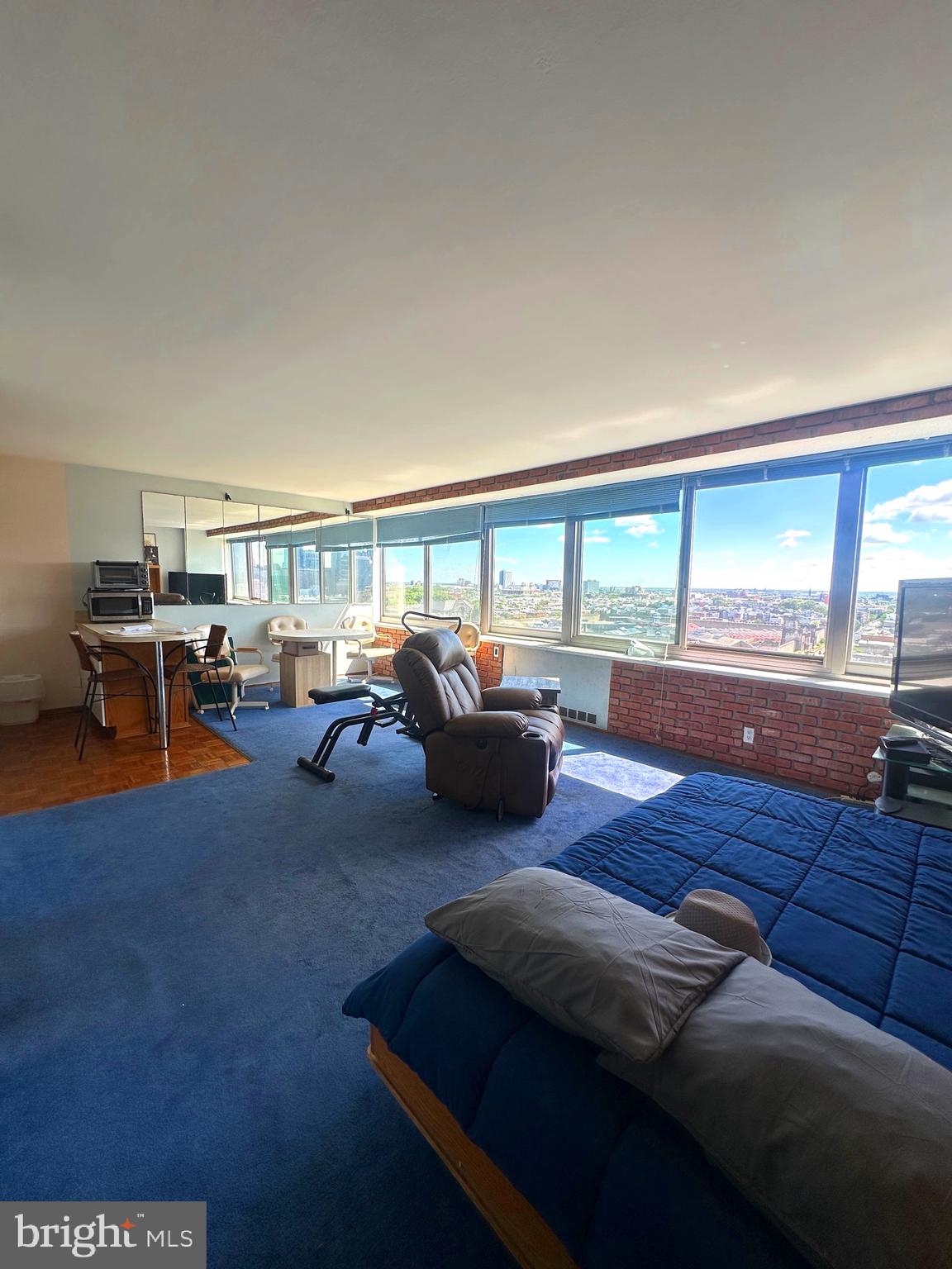 ART MUSEUM AREA - Residential