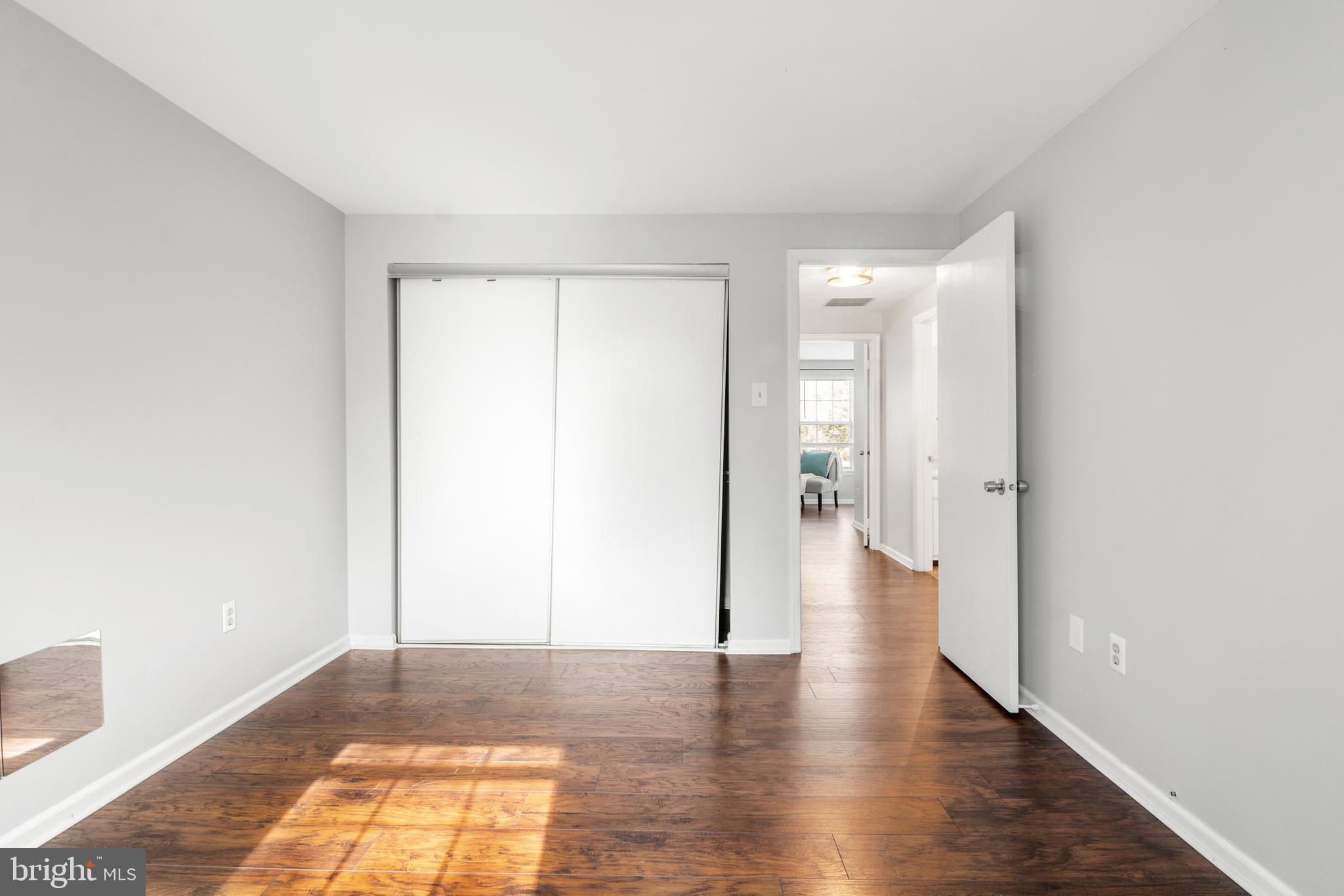 PADONIA COMPLEX - Residential