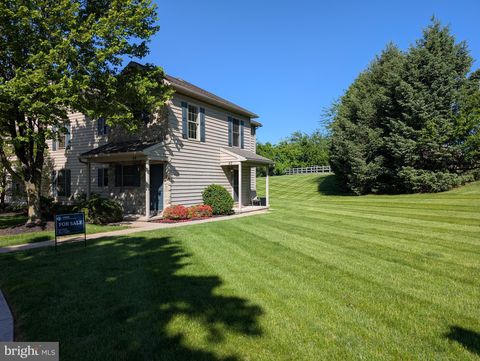 Photo of 42 Midway Farms Lane, LANCASTER, PA 17602 (MLS # PALA2066966)