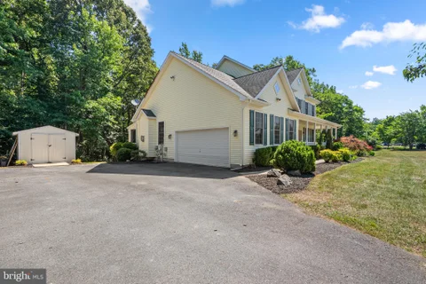 MLS: MDCH2056374
