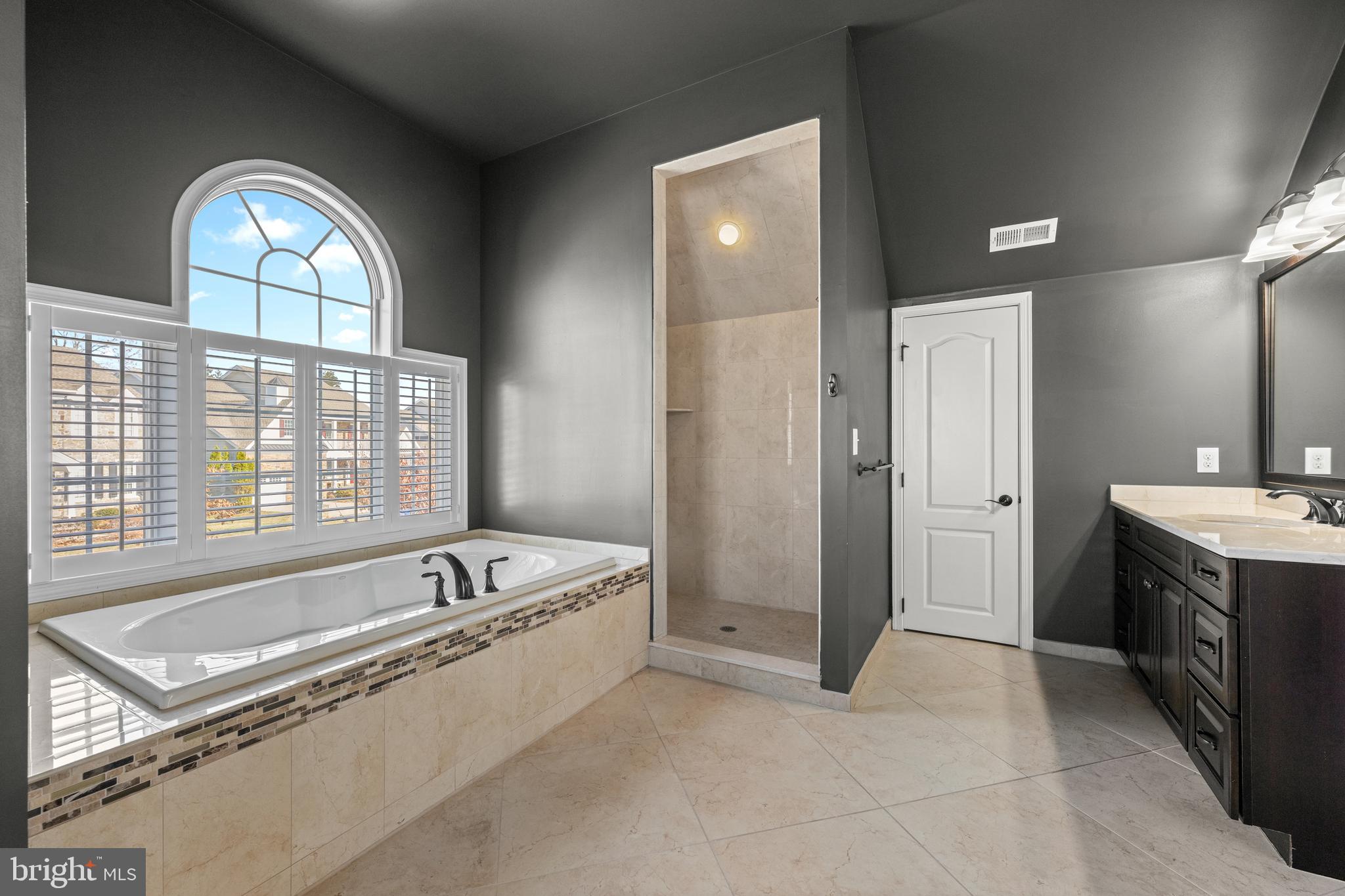 LISETER - Residential