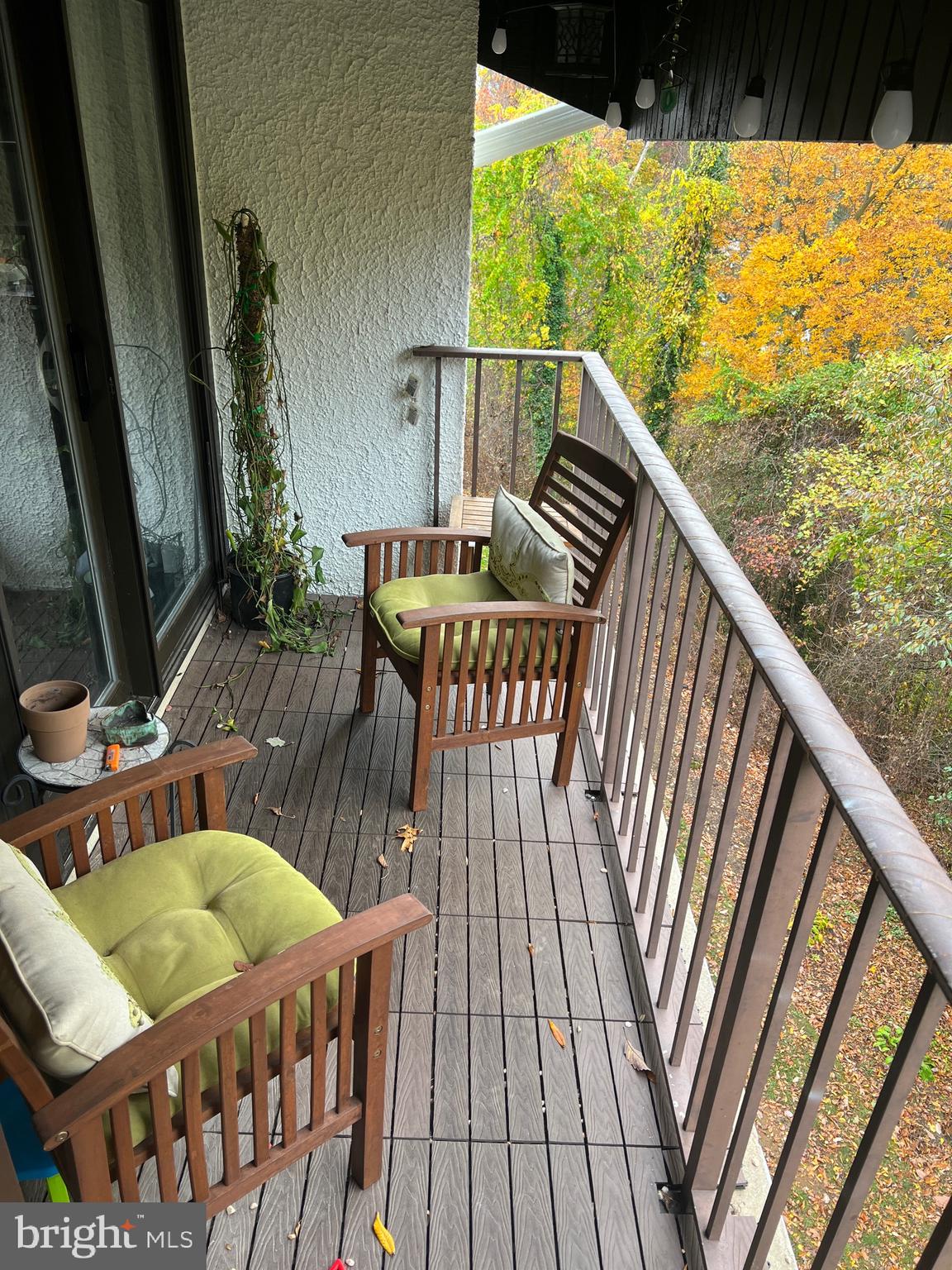 BAY HILLS - Residential