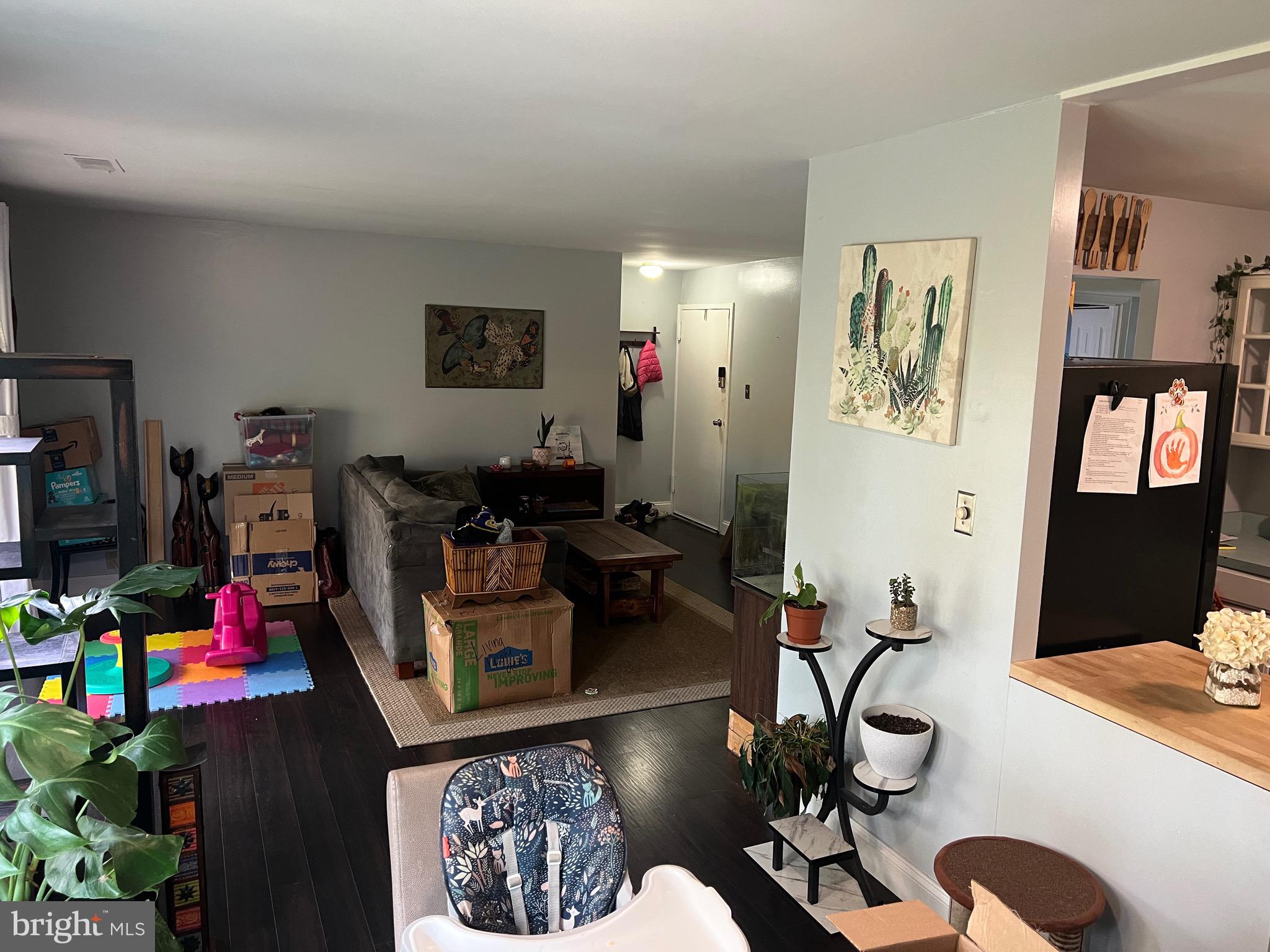 BAY HILLS - Residential