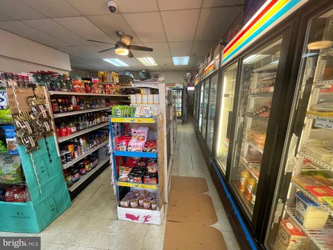 Photo of 700 F Street NE, WASHINGTON, DC 20002 (MLS # DCDC2246938)