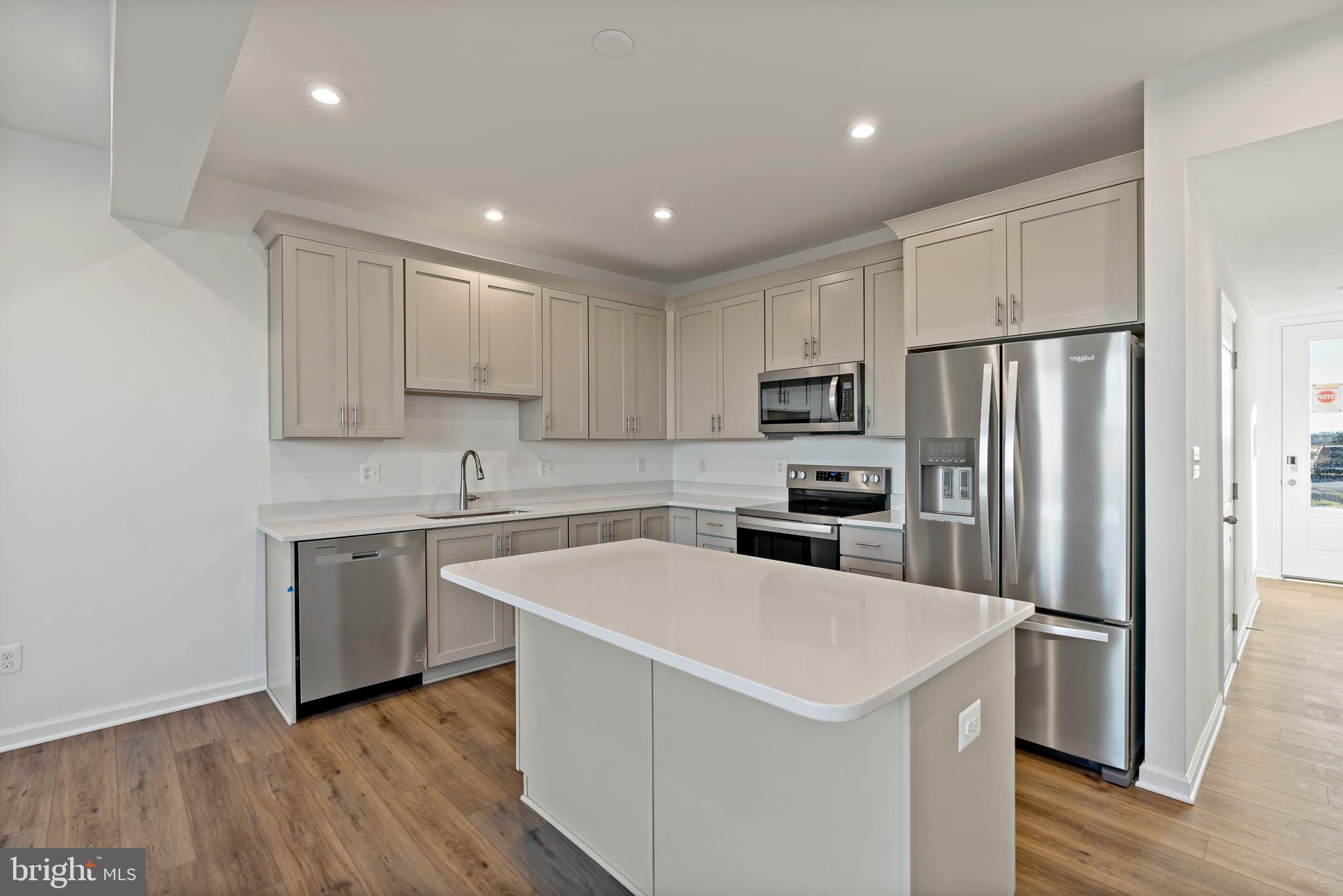 SOUTH BROOK - Residential