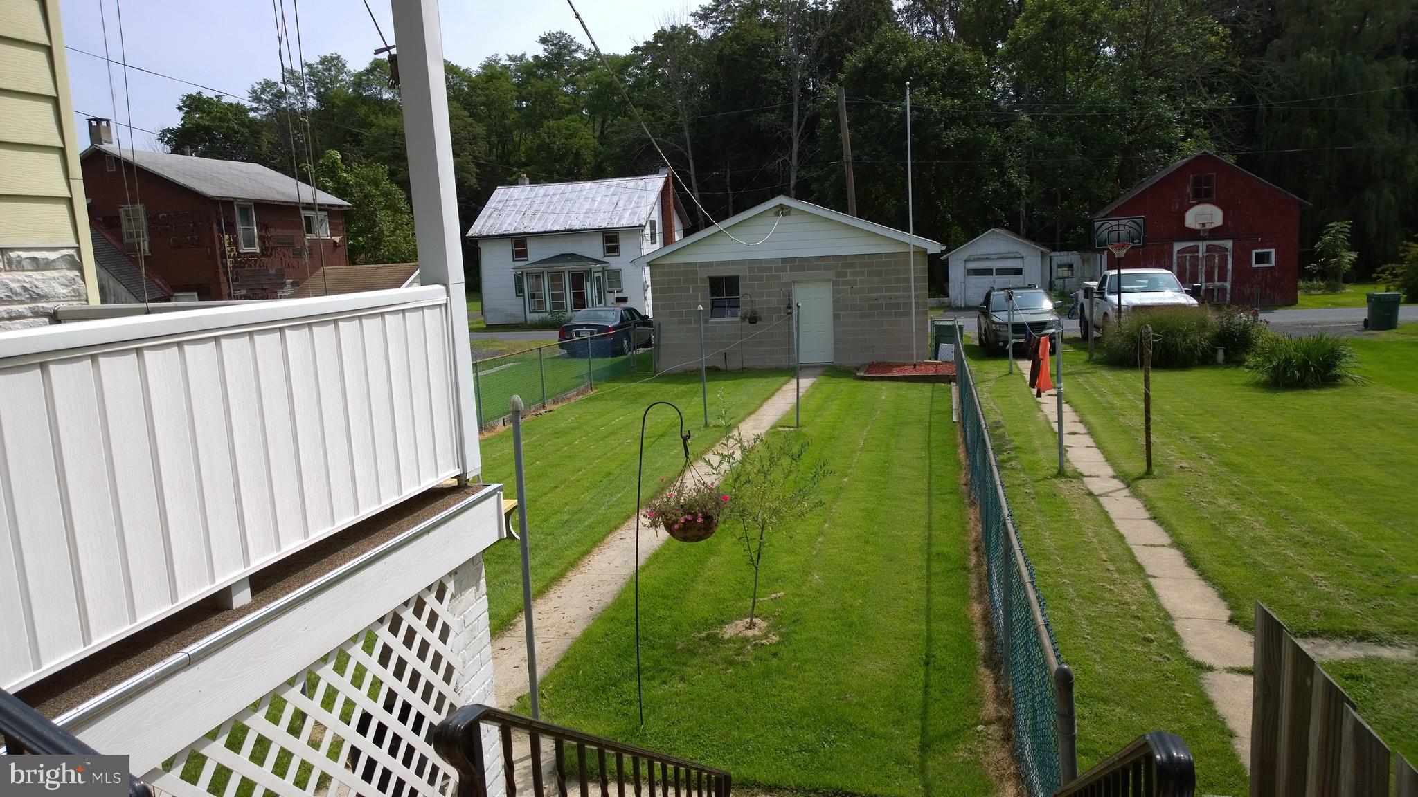 PINE GROVE - Residential