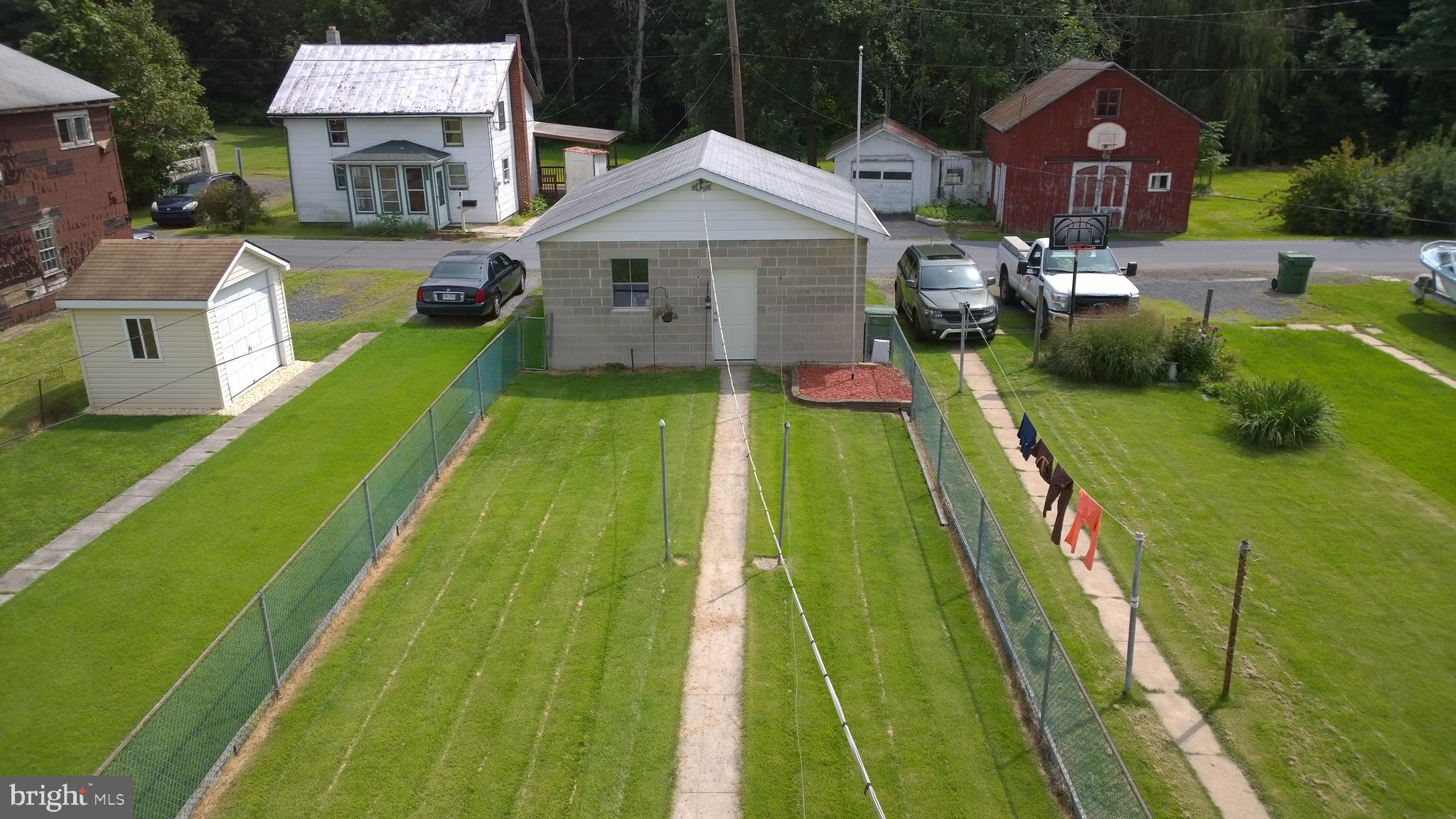 PINE GROVE - Residential