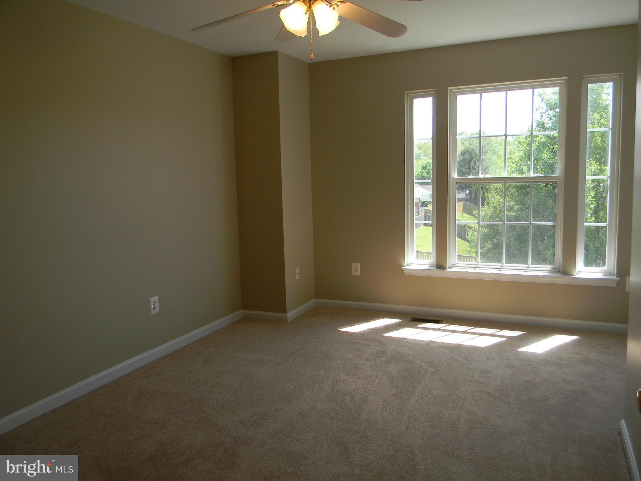 RISING HILLS - Residential