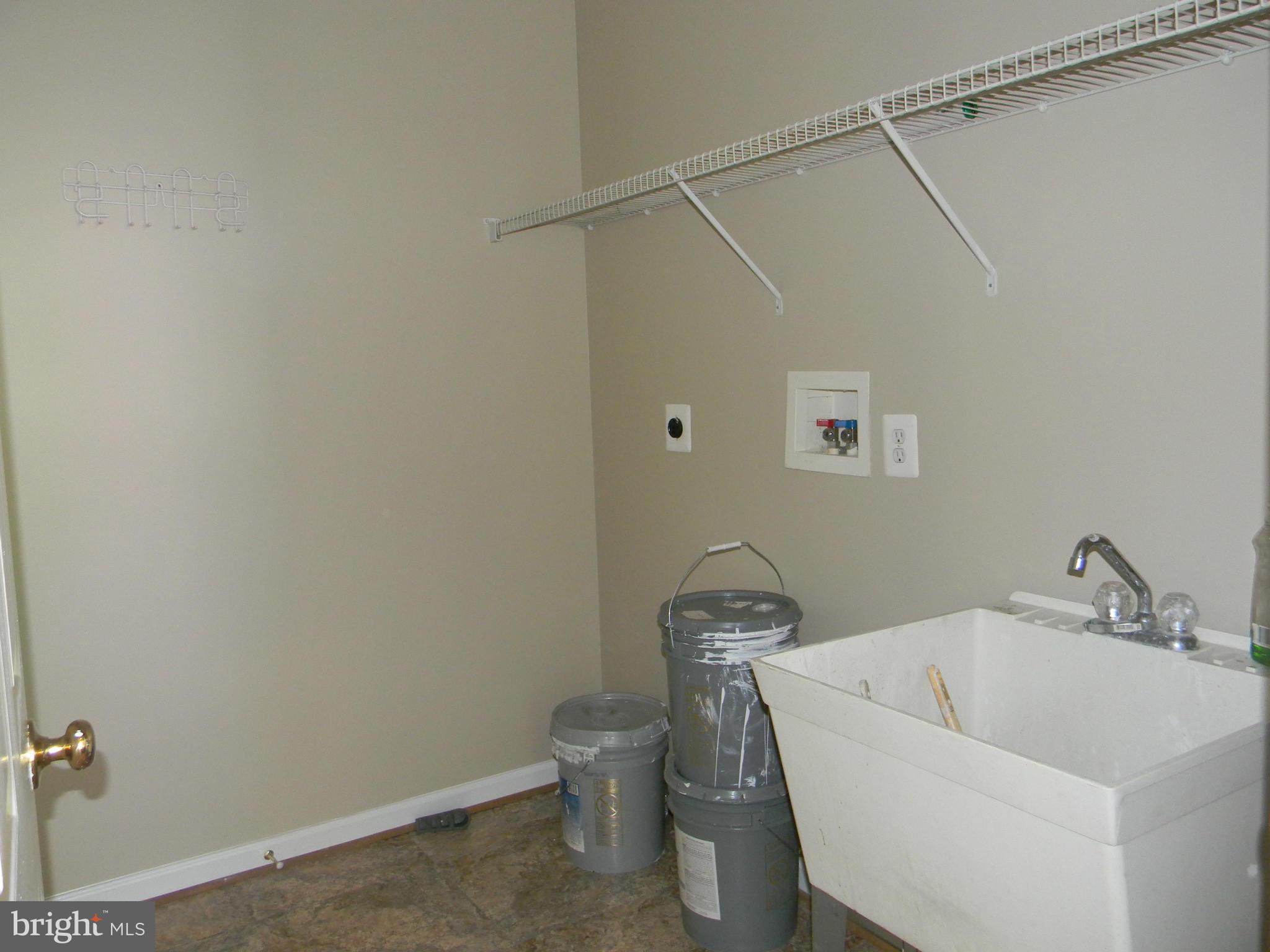 RISING HILLS - Residential