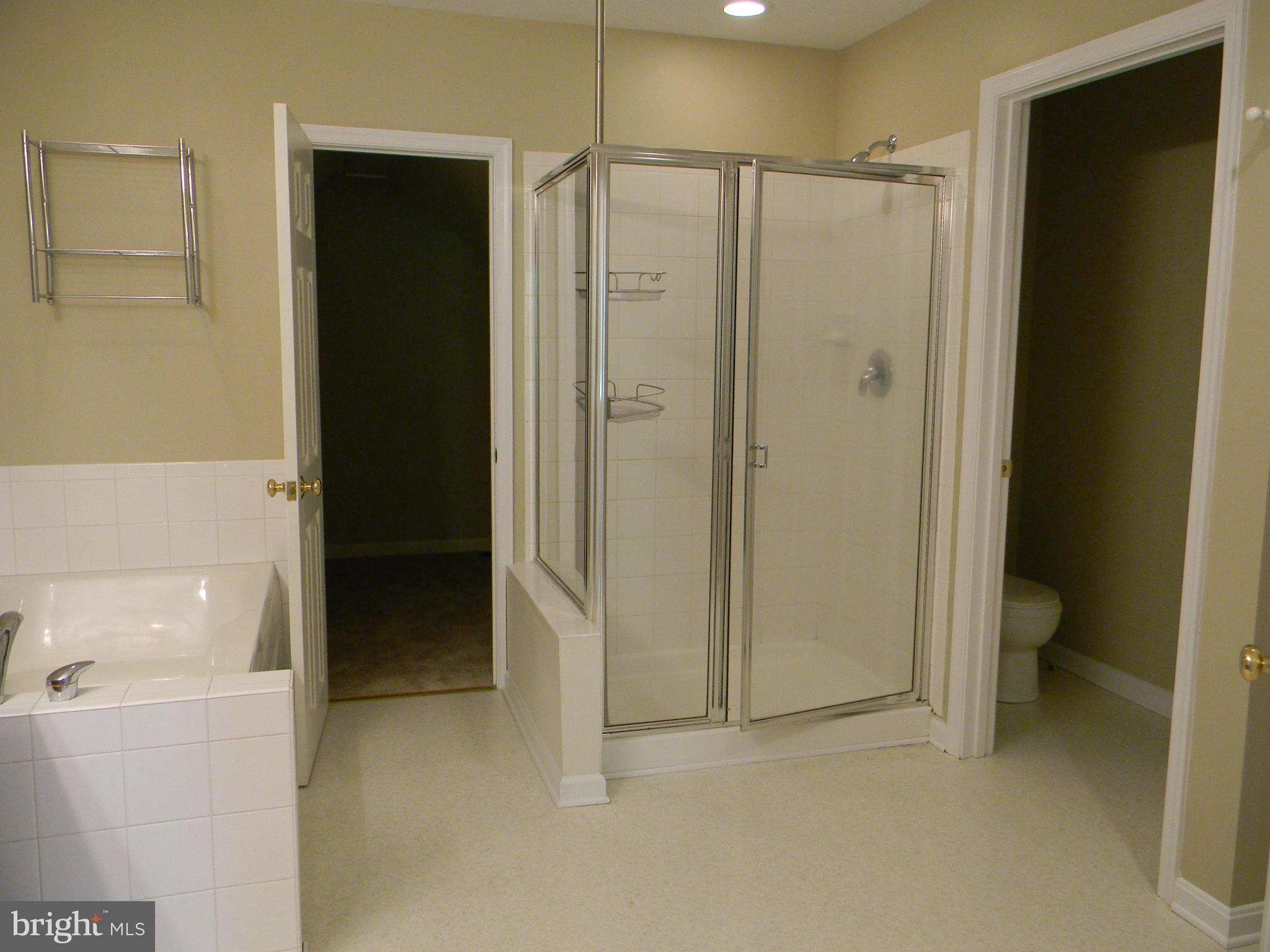 RISING HILLS - Residential