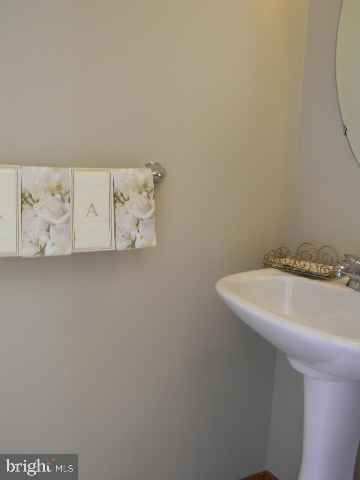 RISING HILLS - Residential