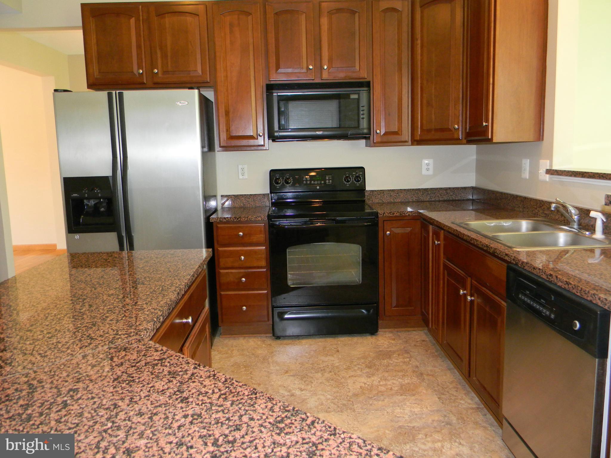 RISING HILLS - Residential