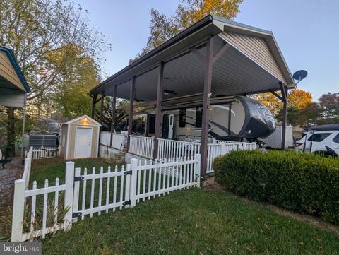 Vacant Land For Sale - BLOCK 91 LOT 5 Bear Bottom Road<br/> FALLING WATERS, WV 25419