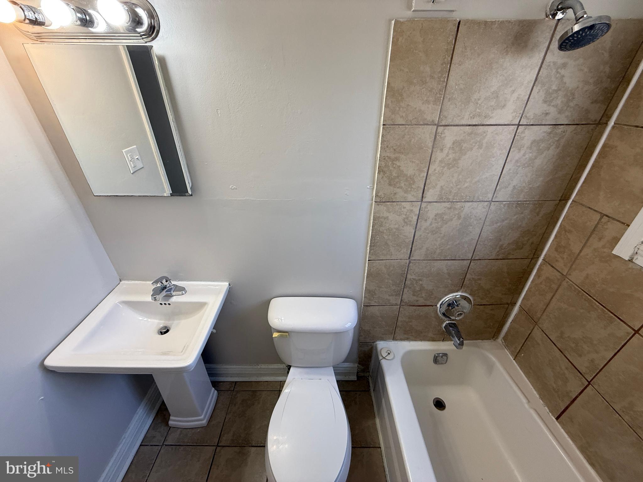 OLDE FORGE - Residential Lease