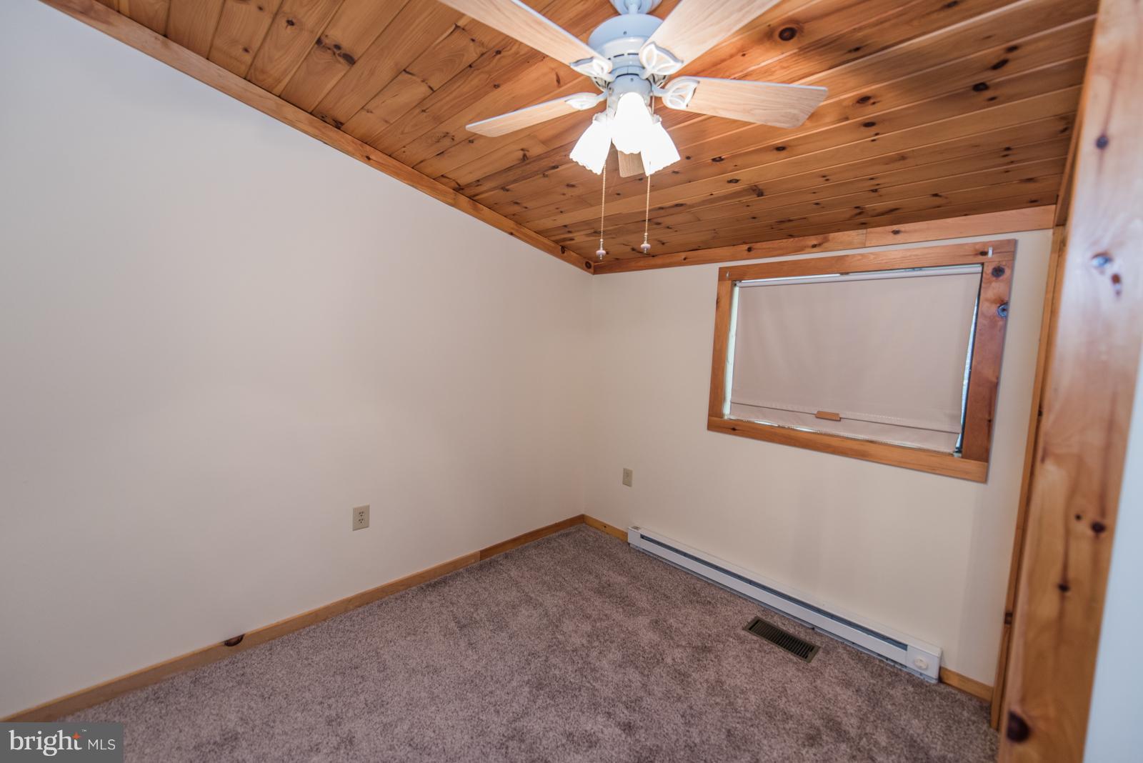 SLEEPY CREEK FOREST - Residential