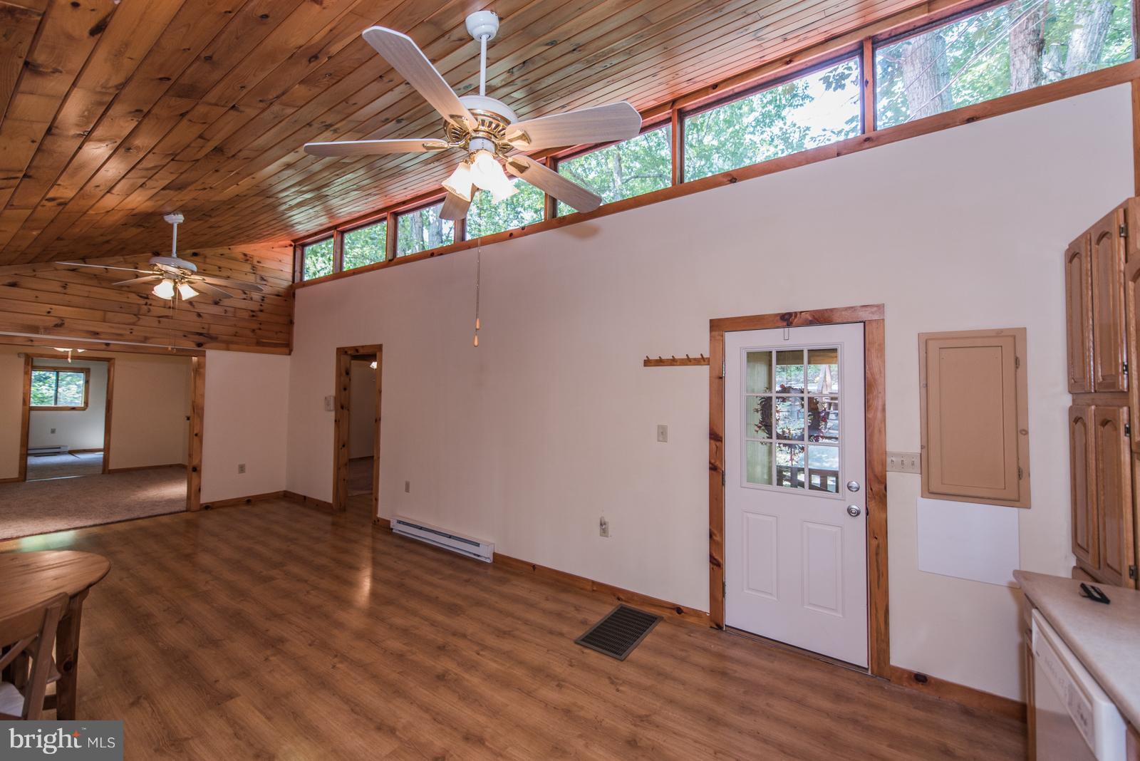 SLEEPY CREEK FOREST - Residential