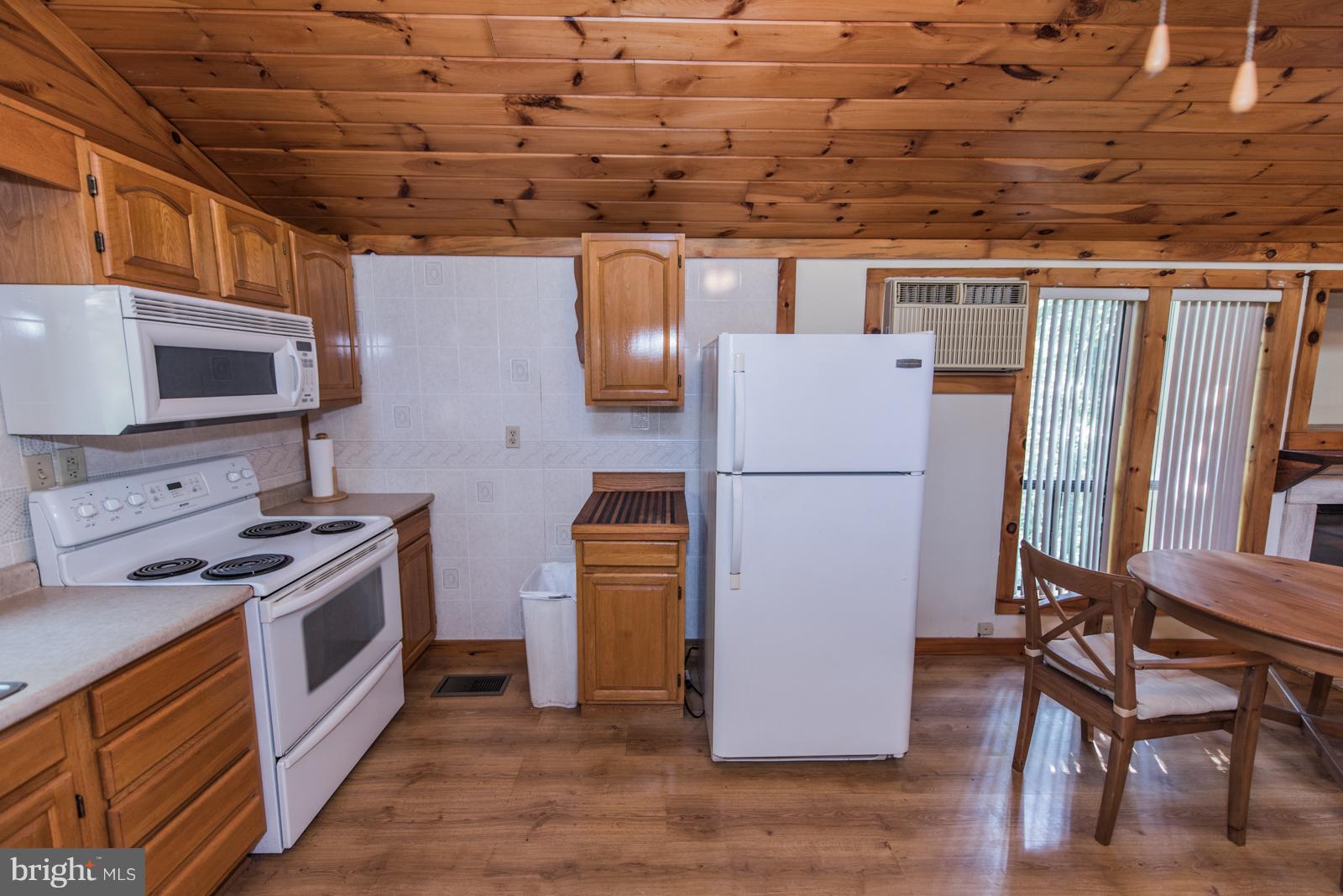 SLEEPY CREEK FOREST - Residential