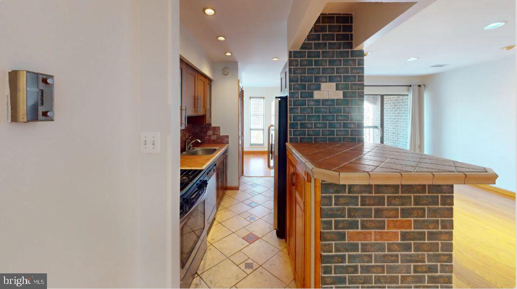 CHESTNUT GROVE - Residential
