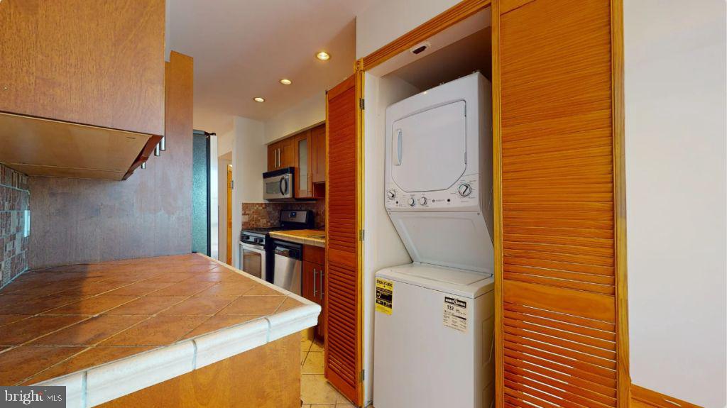 CHESTNUT GROVE - Residential
