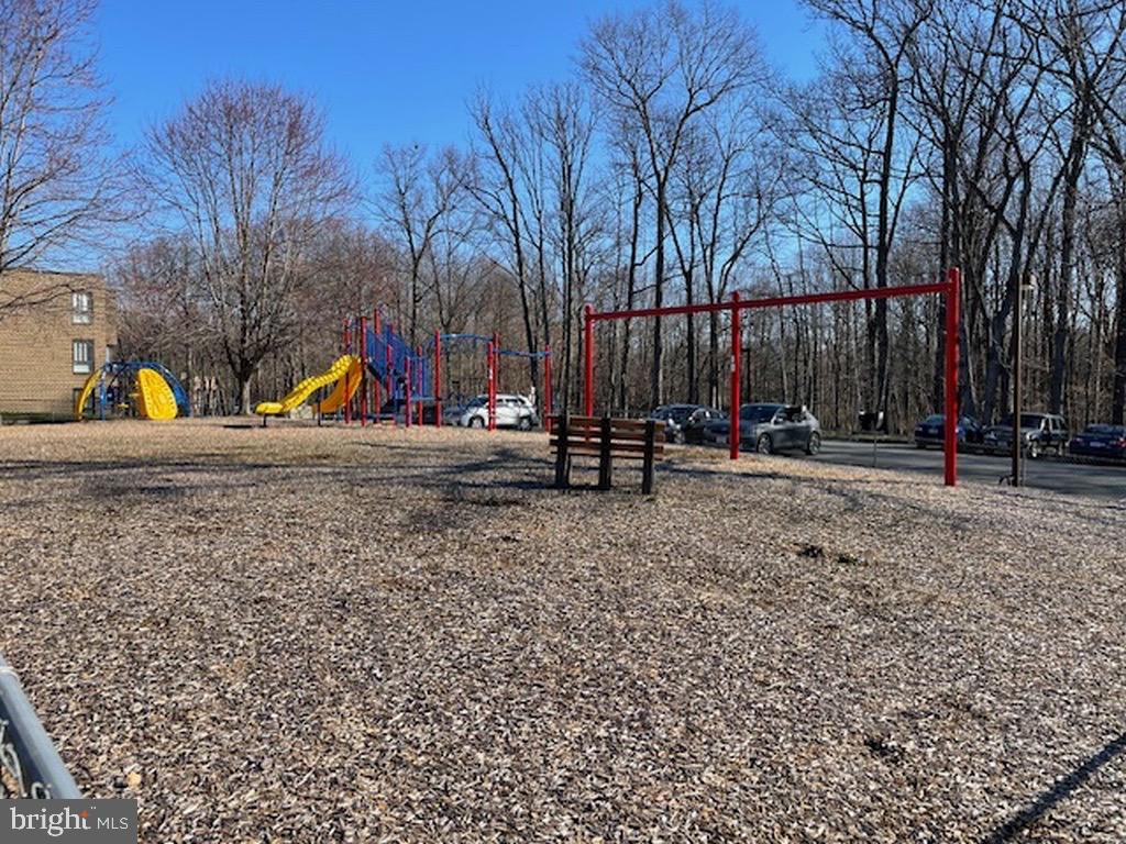 CHESTNUT GROVE - Residential