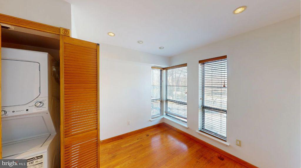 CHESTNUT GROVE - Residential