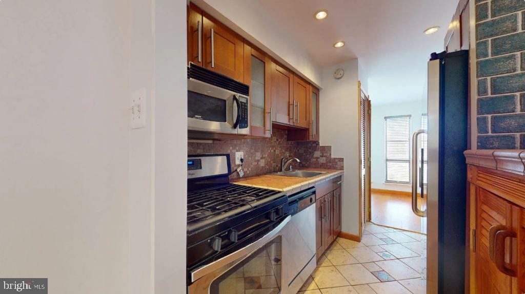 CHESTNUT GROVE - Residential