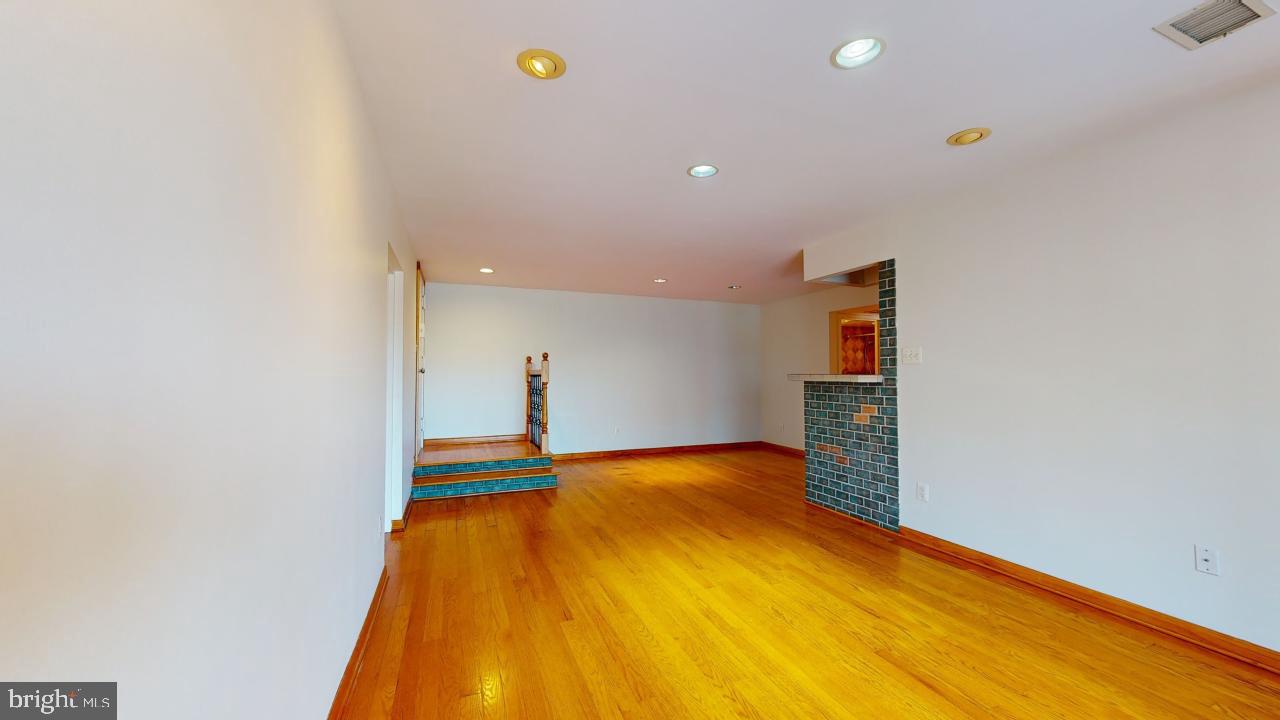 CHESTNUT GROVE - Residential