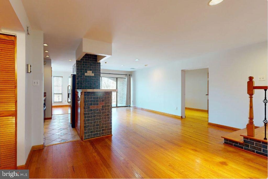 CHESTNUT GROVE - Residential