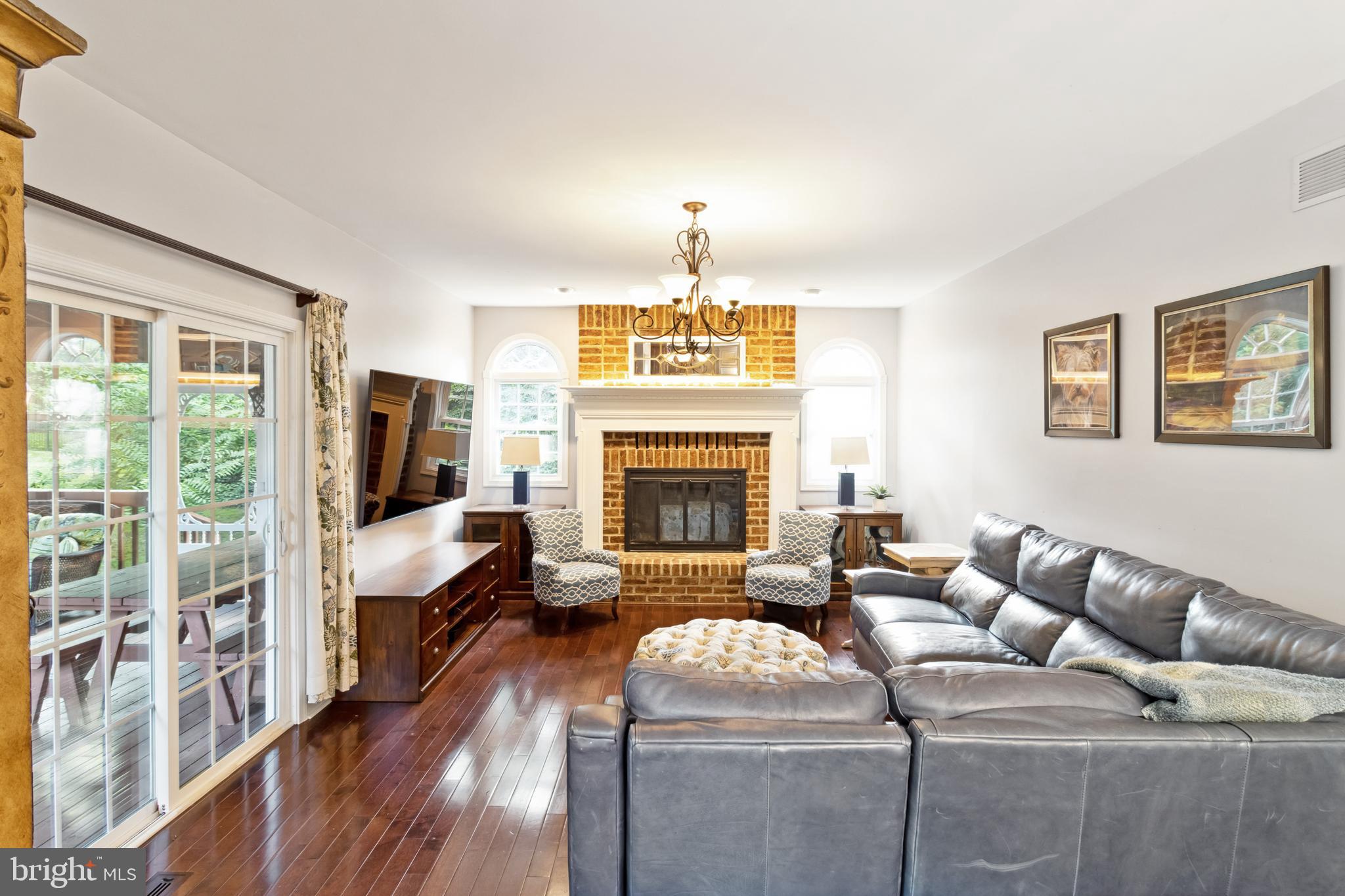 FOREST HILL - Residential