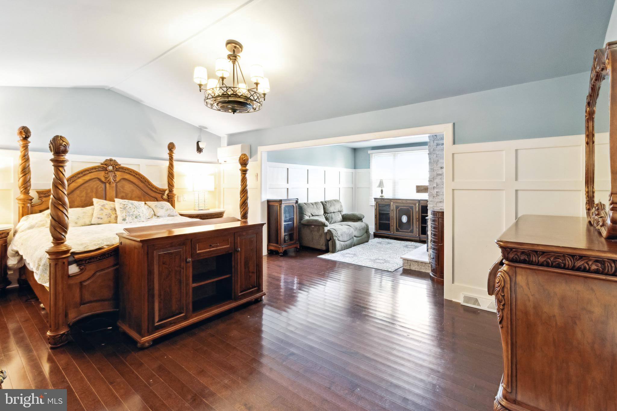 FOREST HILL - Residential