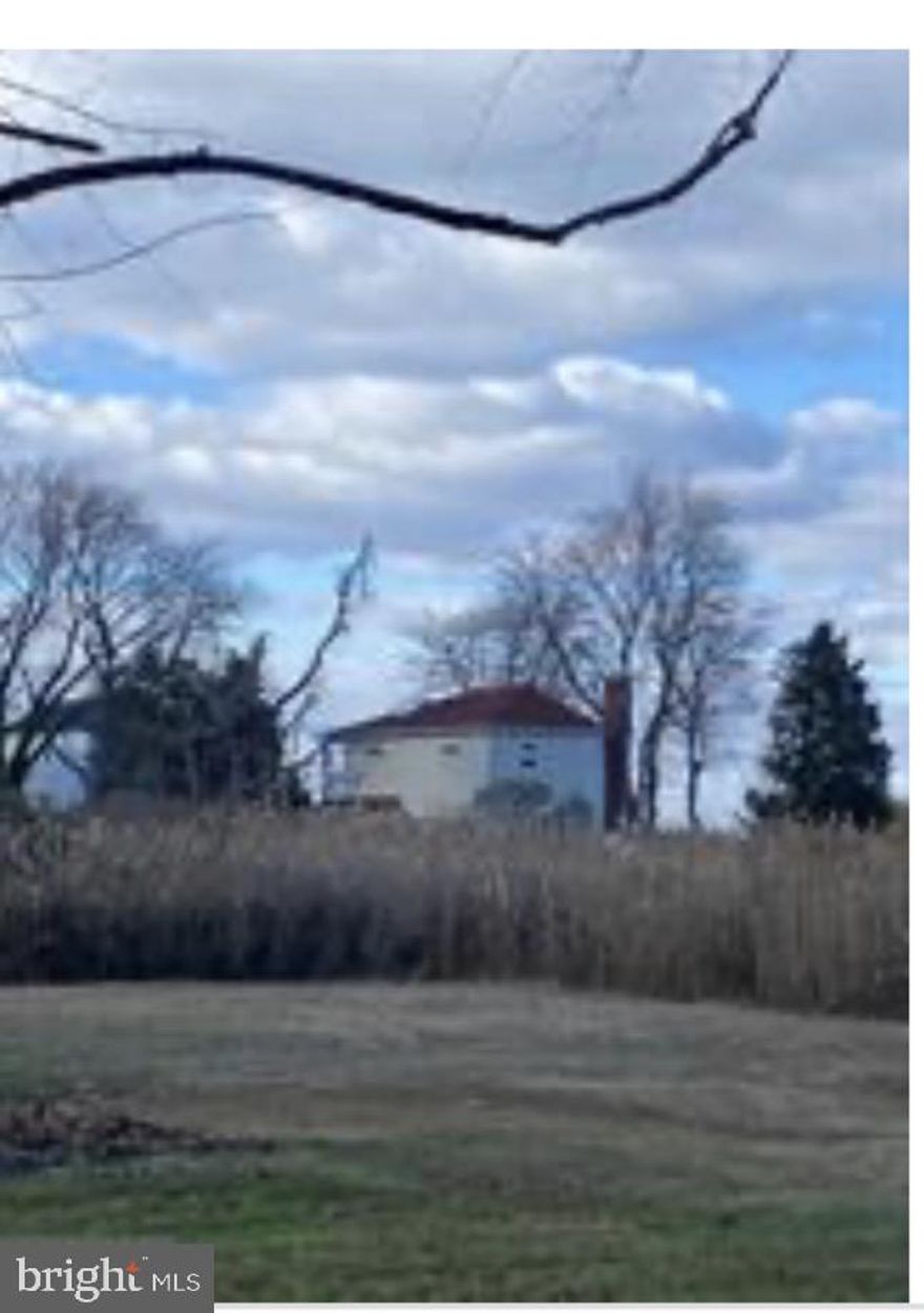 Please Note, List price is for home without garage.  There are numerous garage options available.  2 story option listed at 1, 129,000.00,  1 story garage option listed at 1, 0065.000.00. Garage option is TO BE BUILT.  this construction will  start after settlement.     charming, nantucket style home offers unique privacy with the advantage of being in a wonderful water privilege community.  Rare 1.5 acre lot, this 5 bedroom, 3.5 baths offers upgrades galore, including true hardwood floors, stunning renovated kitchen and baths, new windows, siding, and doors.    There are views from almost every room.  Water depth is only about 2 feet, but the community boat ramp is directly across the street, for easy drop off of of your boat.