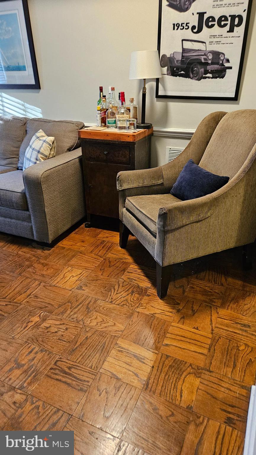 OLD TOWN - Residential Lease