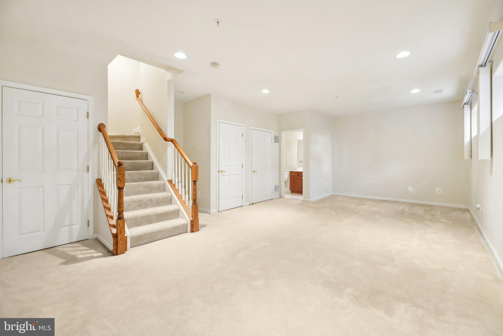 WILLOW OAKS - Residential