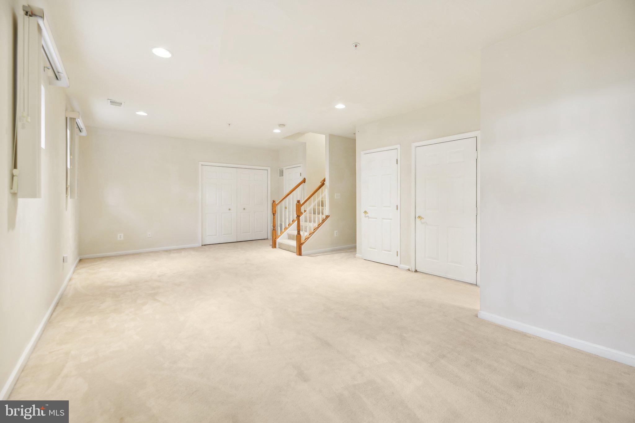 WILLOW OAKS - Residential