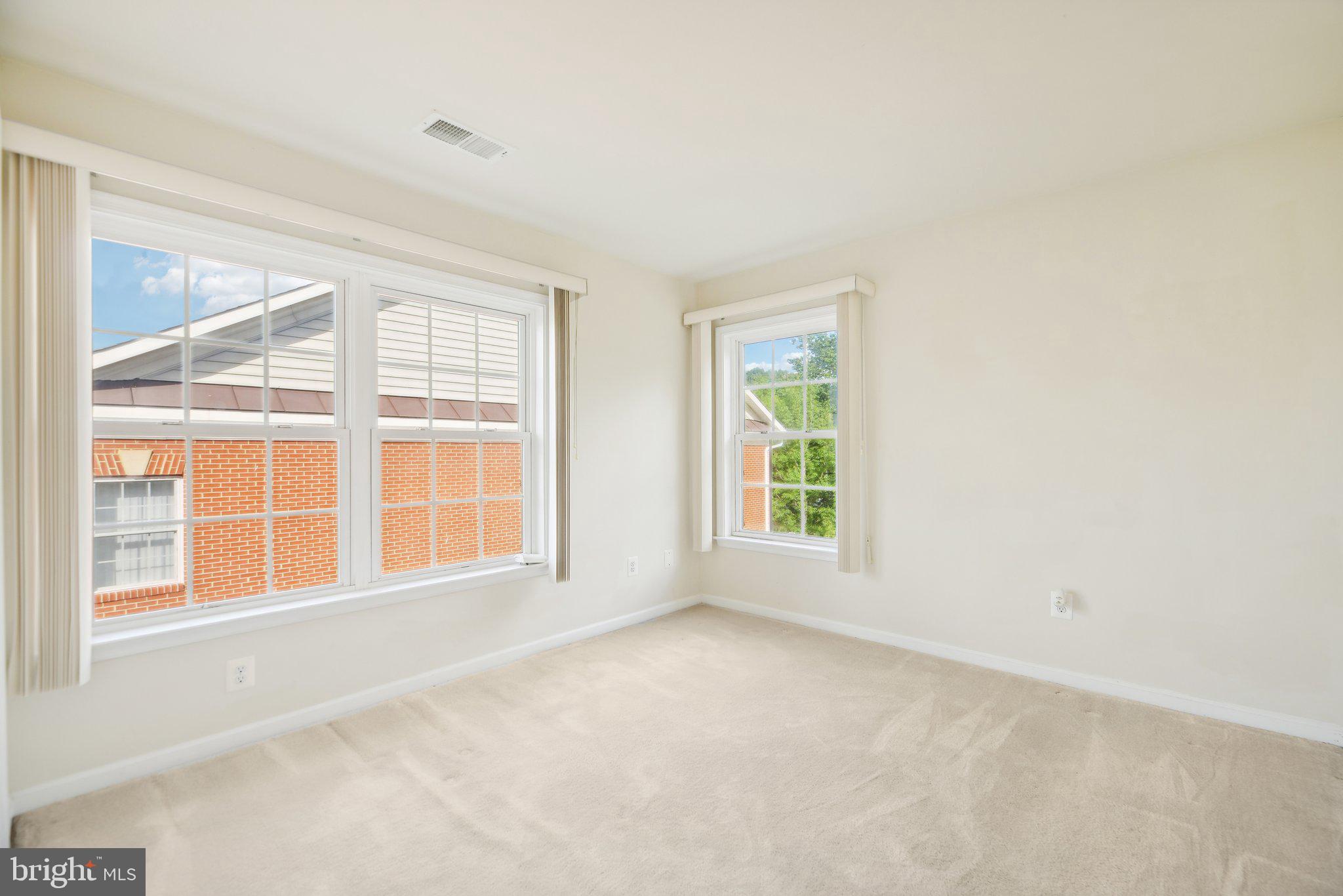 WILLOW OAKS - Residential