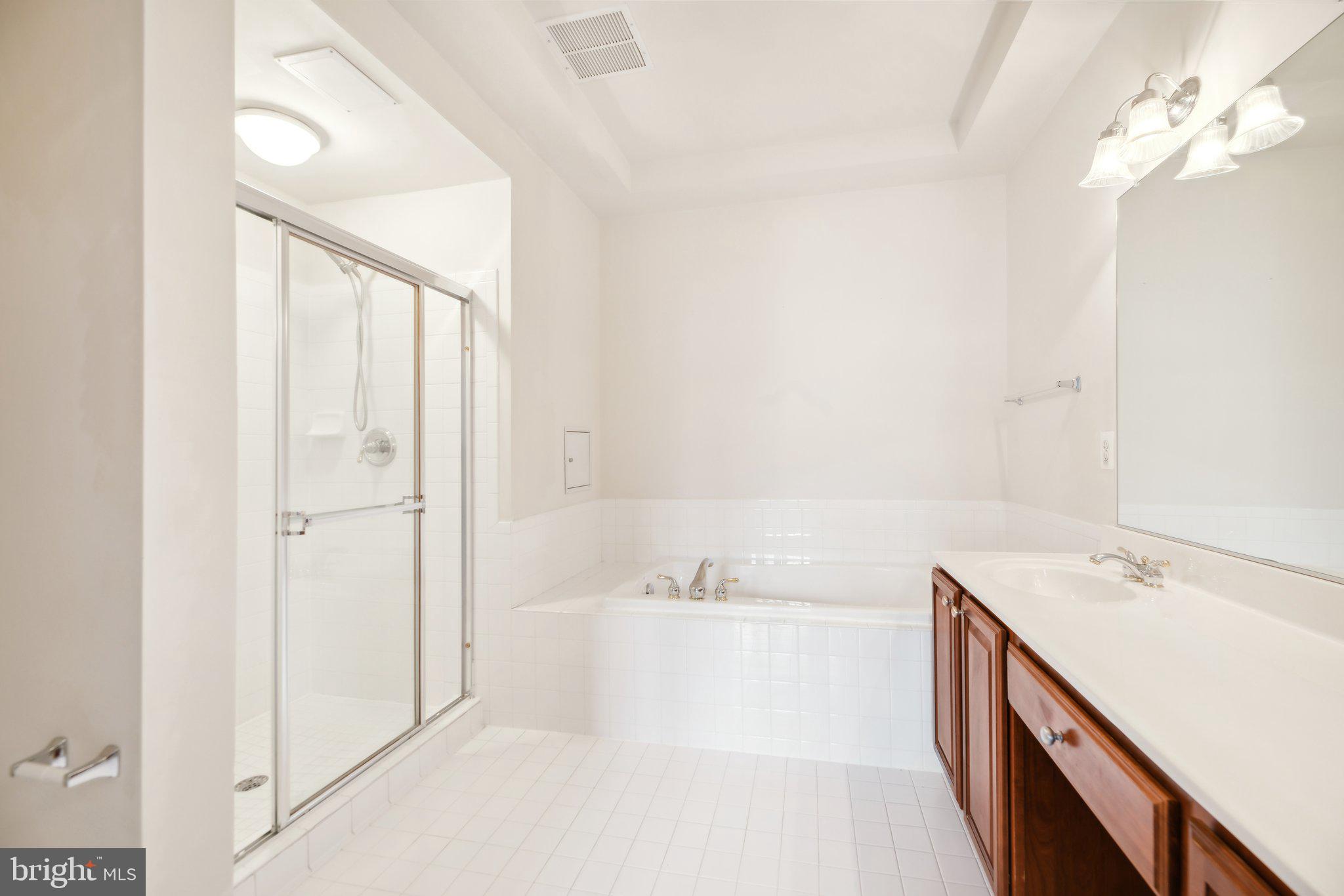 WILLOW OAKS - Residential