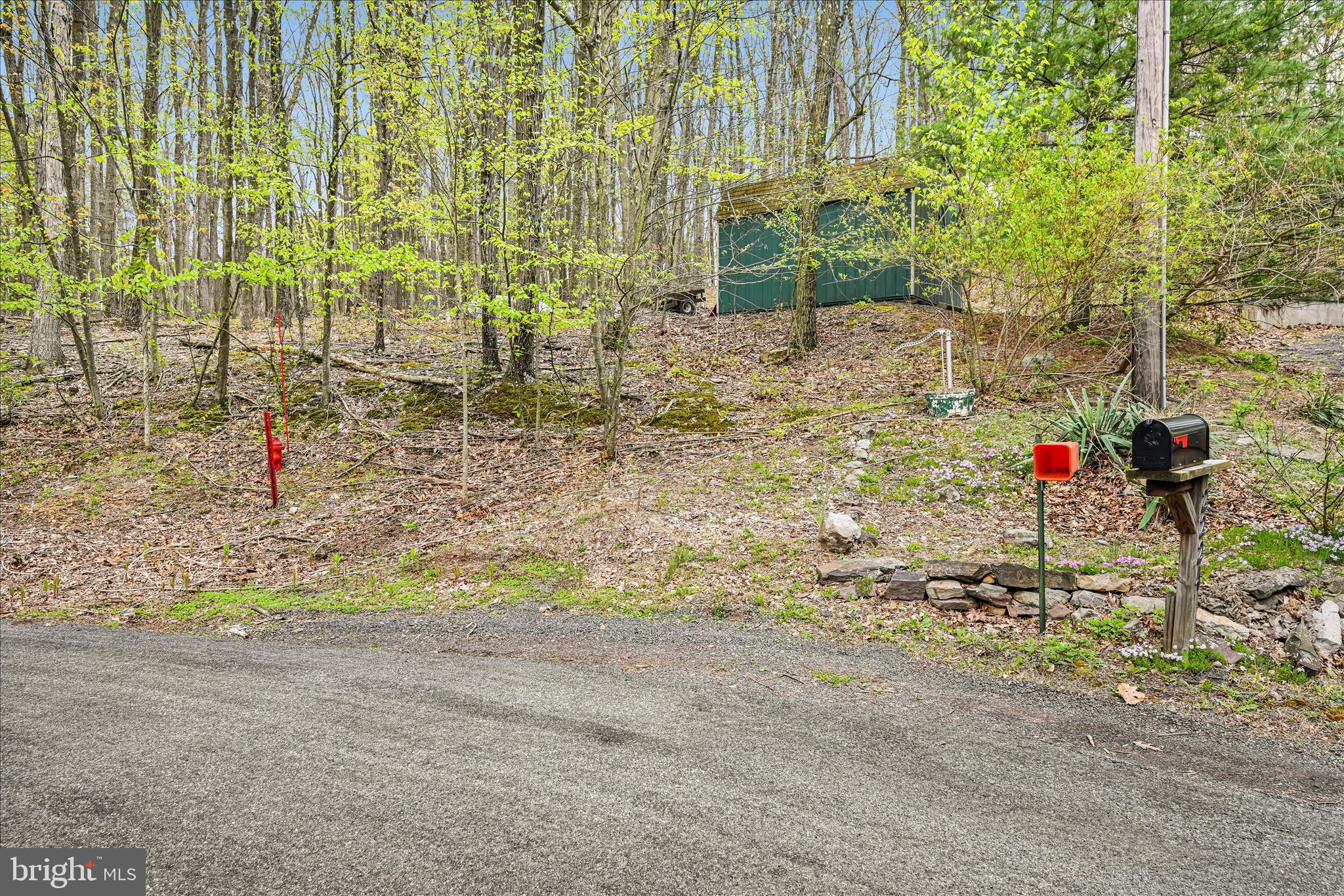 LAKE WYNONAH - Residential